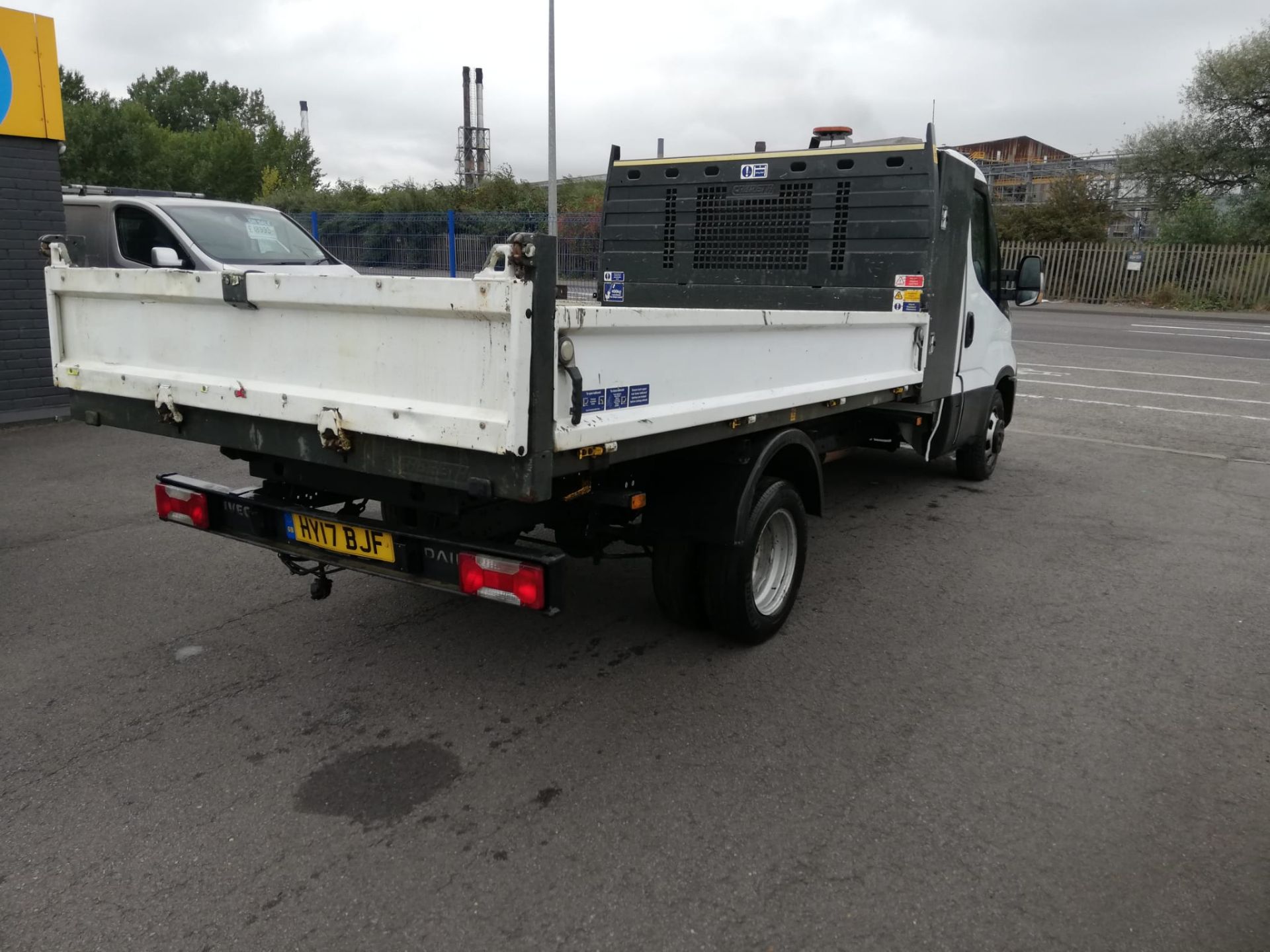 2017 IVECO DAILY 35C14 WHITE LWB TIPPER WITH STORAGE BOX, 88K MILES, 2.3 DIESEL ENGINE *PLUS VAT* - Image 7 of 15