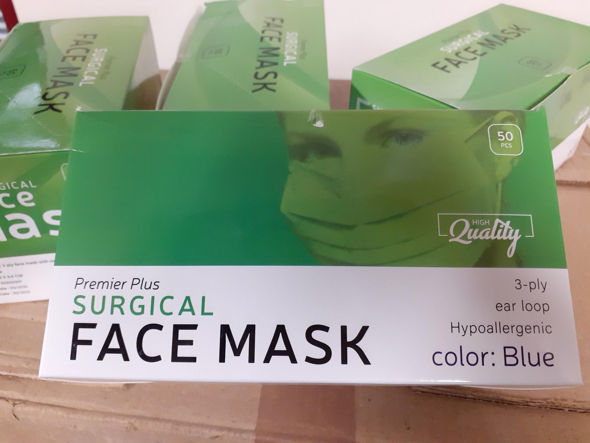 SURGICAL FACE MASKS - YOU'RE ONLY BIDDING FOR ONE CARTON OF 40 BOXES, EACH BOX = 50 MASKS 2000 TOTAL - Image 4 of 6