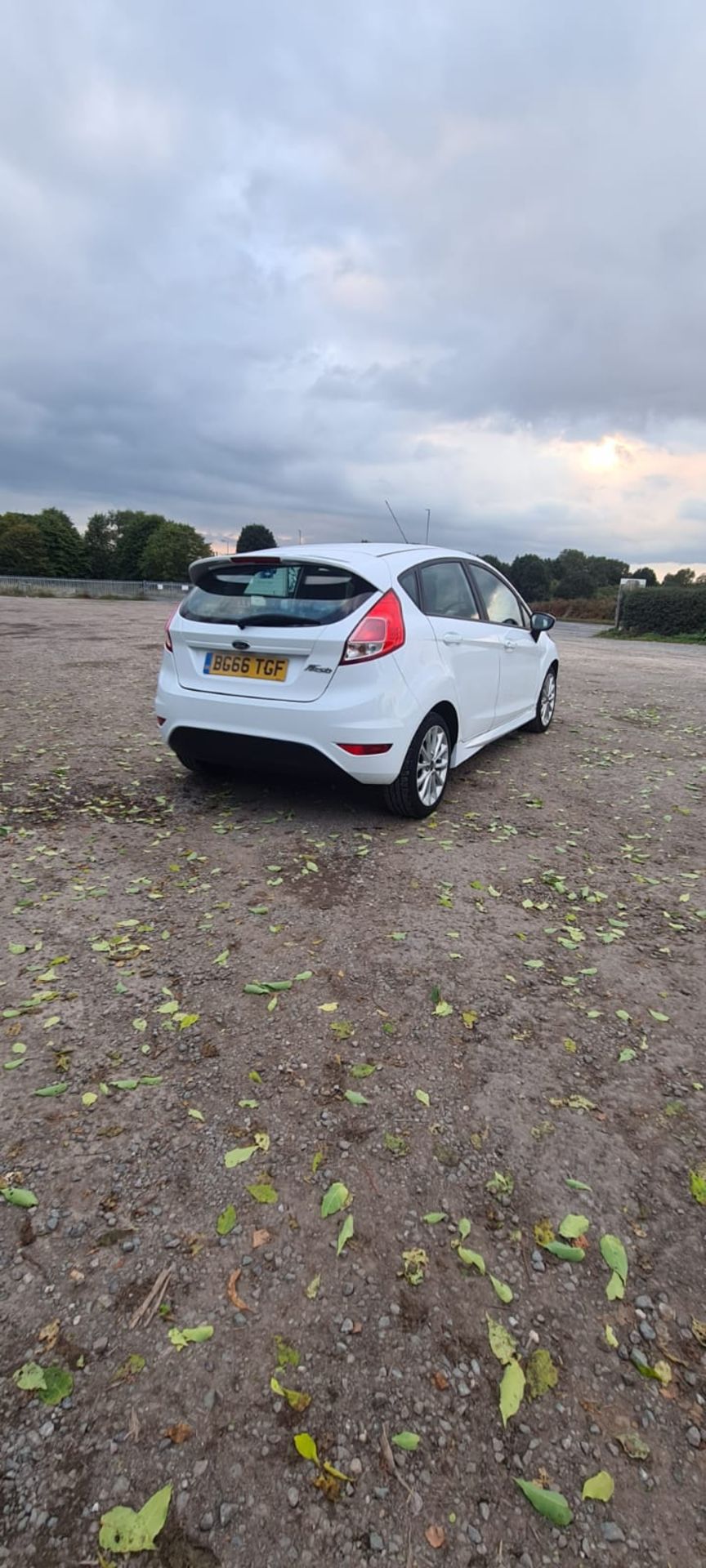 2017/66 FORD FIESTA STYLE TDCI WHITE HATCHBACK, 1.5 DIESEL ENGINE, 100,366 MILES *NO VAT* - Image 5 of 11