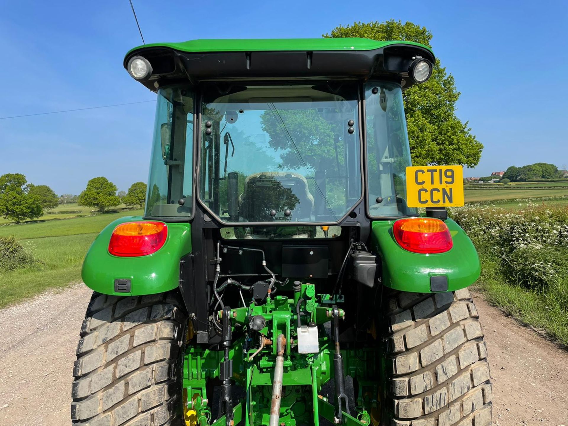 2019 JOHN DEERE 5050E TRACTOR, RUNS AND DRIVES, 35K BOX, GRASS TYRES, 50 HP *PLUS VAT* - Image 5 of 13