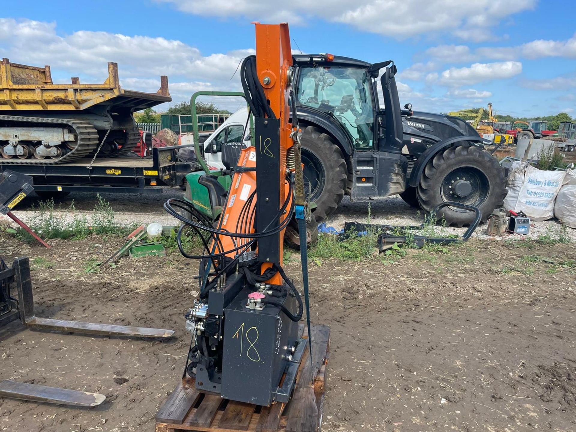 NEW AND UNUSED HEDGE CUTTER, 80cm FLAIL HEAD, SUITABLE FOR SOMPACT TRACTOR *PLUS VAT* - Image 3 of 8