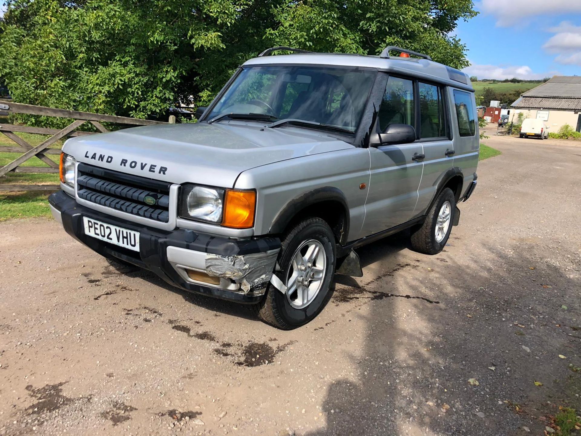 2002 LAND ROVER DISCOVERY TD5 GS SILVER ESTATE, 2.5 DIESEL ENGINE, 201,155 MILES *NO VAT* - Image 3 of 16