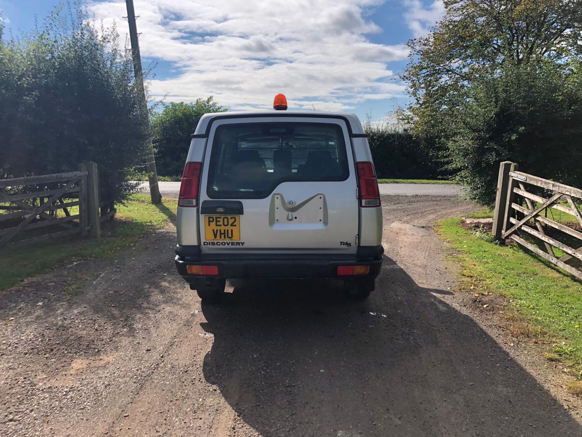 2002 LAND ROVER DISCOVERY TD5 GS SILVER ESTATE, 2.5 DIESEL ENGINE, 201,155 MILES *NO VAT* - Image 7 of 16