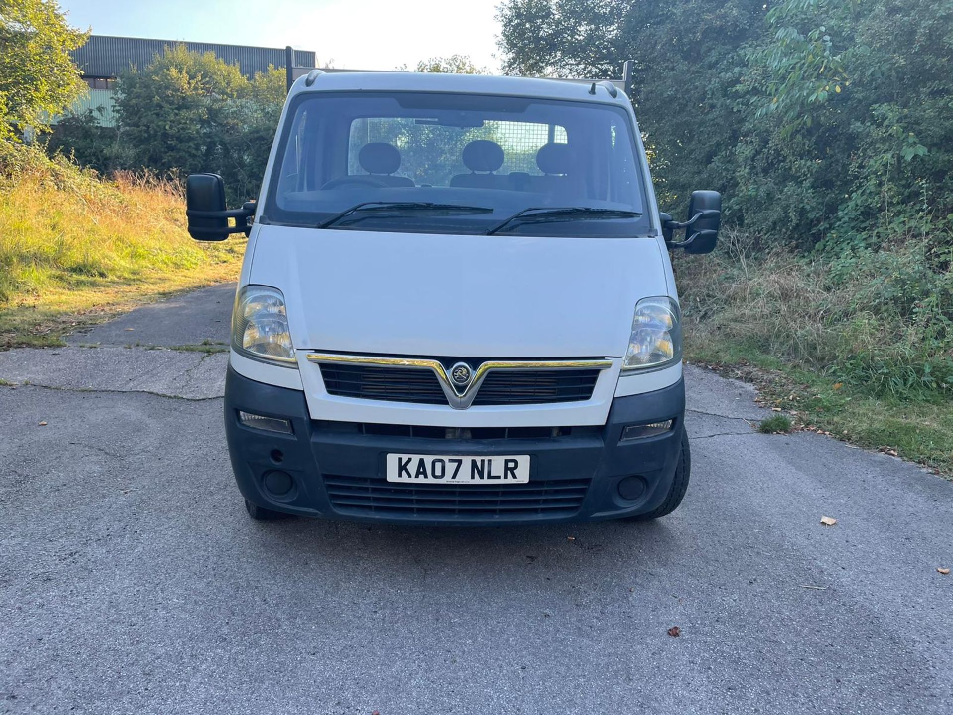 2007 VAUXHALL MOVANO 3500 CDTI MWB WHITE TIPPER VAN, 2.5 DIESEL ENGINE, 95,185 MILES *NO VAT* - Image 2 of 21