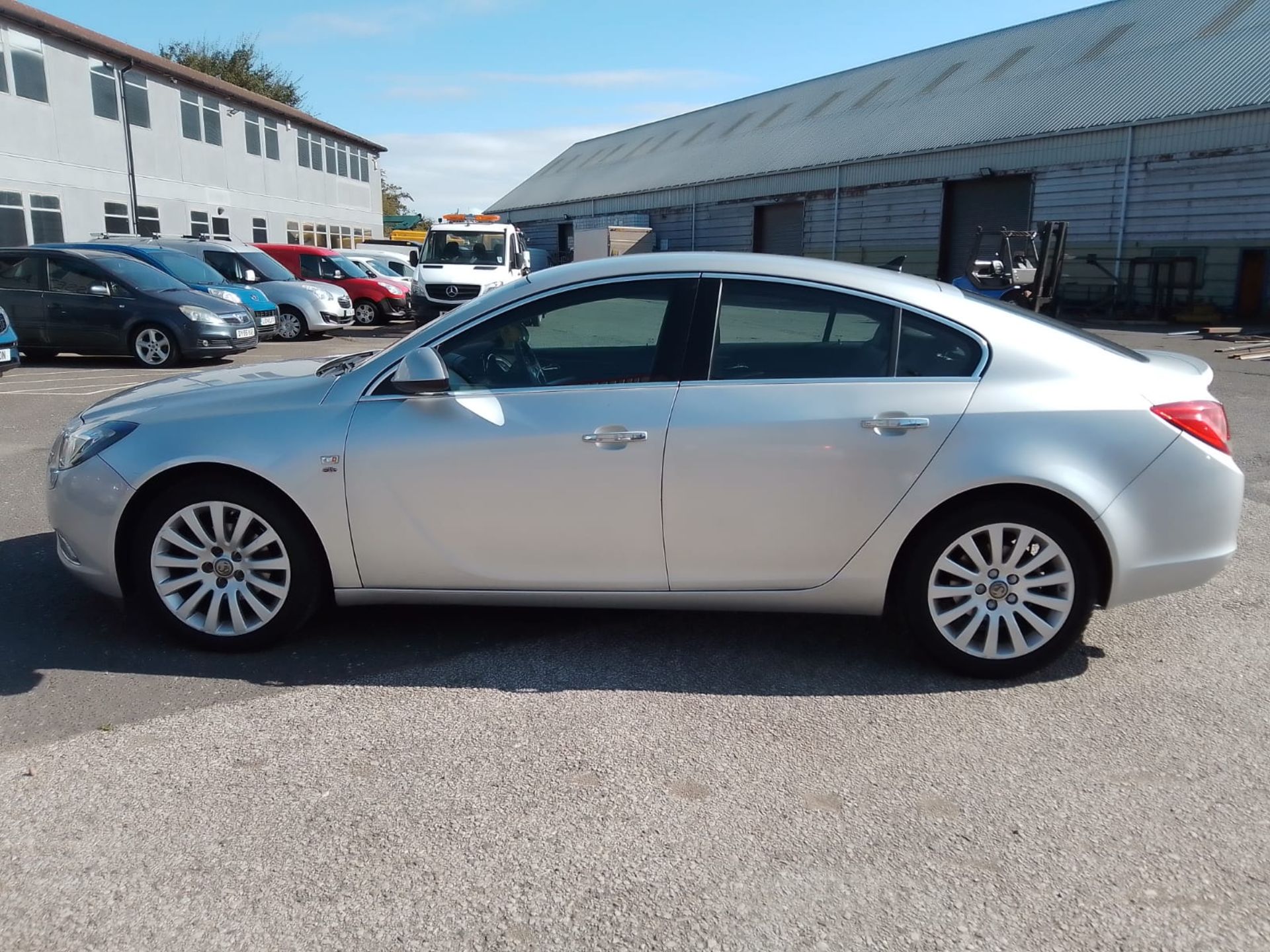 2010 VAUXHALL INSIGNIA ELITENAV CDTI EFLEX SILVER HATCHBACK, 121,724 MILES *NO VAT* - Image 4 of 14