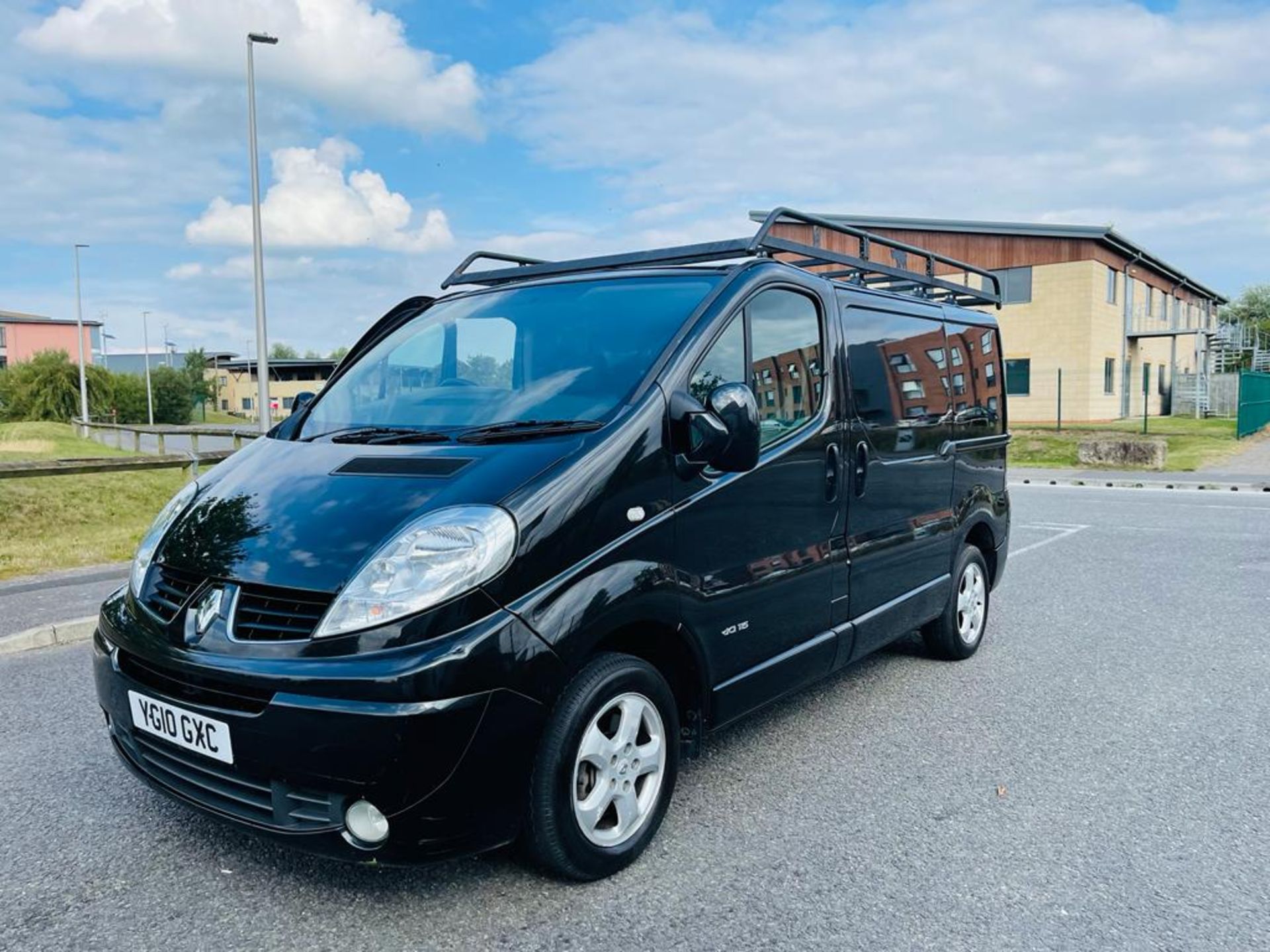 2010 RENAULT TRAFIC SL27 SPORT DCI 115 BLACK PANEL VAN, 114,781 MILES, 2.0 DIESEL *NO VAT* - Image 2 of 14