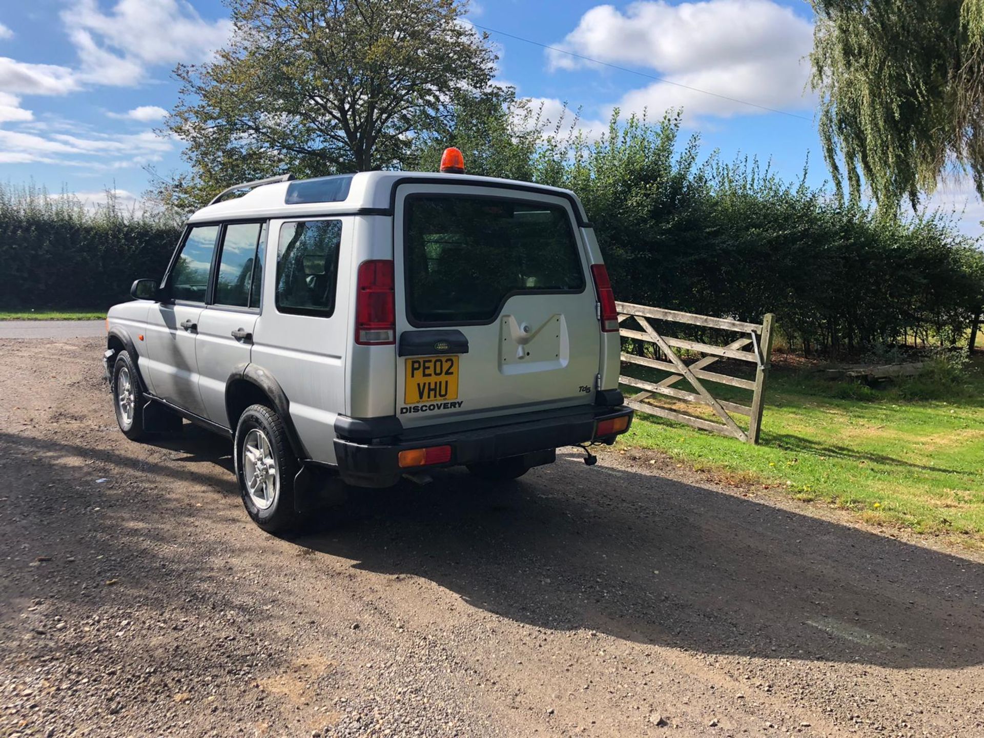 2002 LAND ROVER DISCOVERY TD5 GS SILVER ESTATE, 2.5 DIESEL ENGINE, 201,155 MILES *NO VAT* - Image 6 of 16