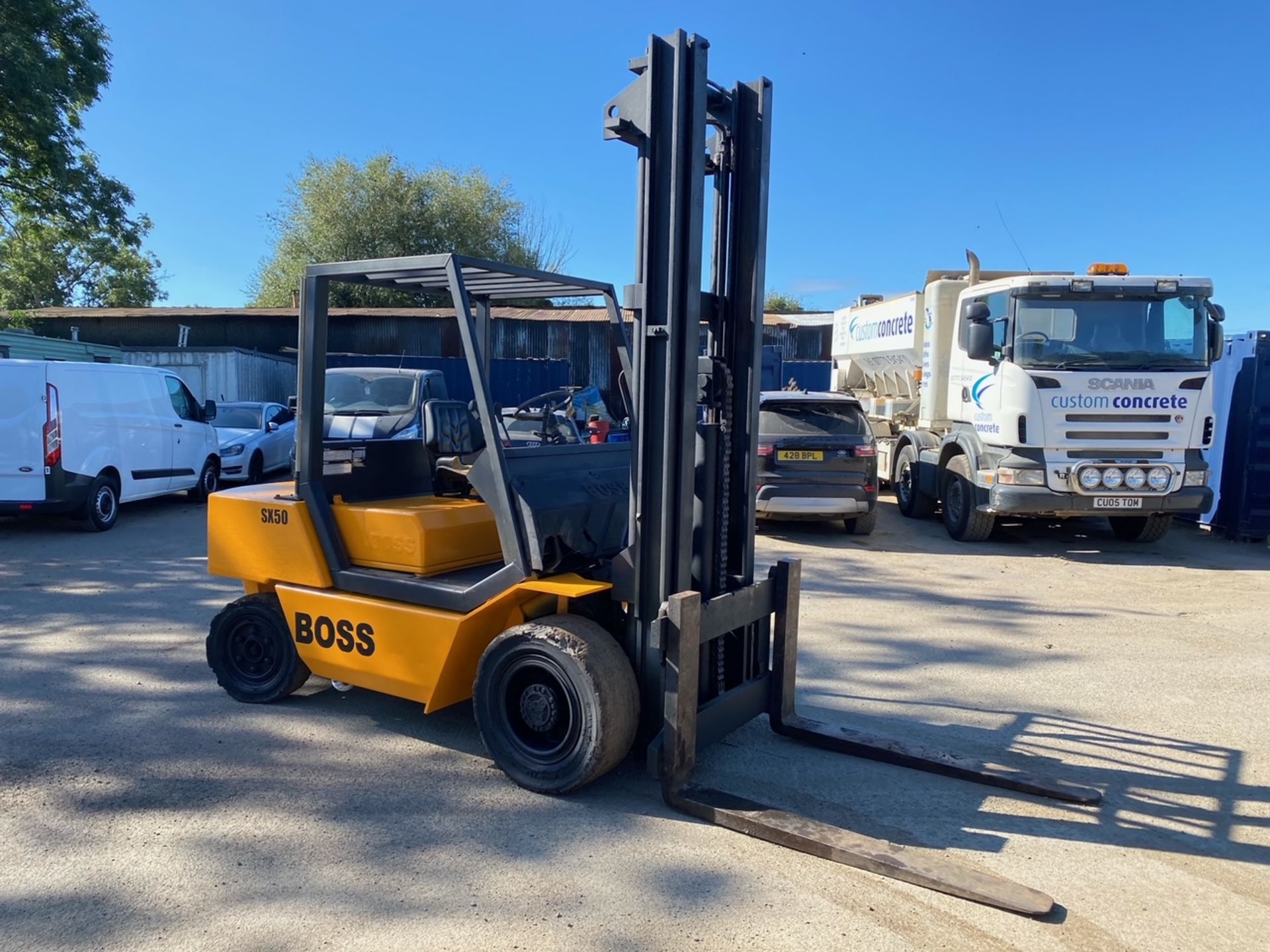 BOSS SX50 5 TON DIESEL FORKLIFT, 4100 HOURS, FREELIFT MAST, NEW OIL AND FILTERS *PLUS VAT*