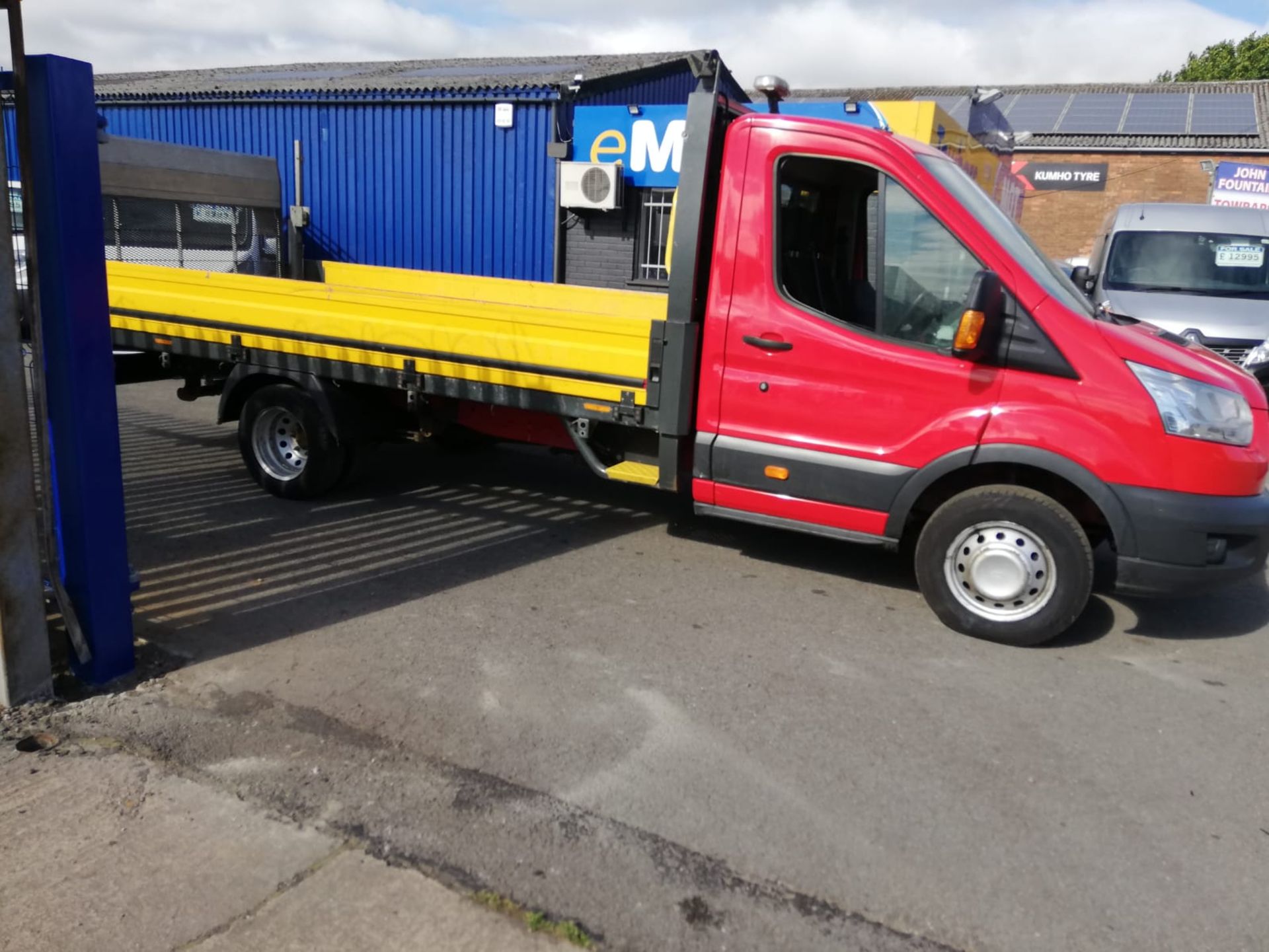 2015 FORD TRANSIT 350 RED DROPSIDE, 127K MILES, 14ft BODY WITH TAIL LIFT, 2.2 DIESEL *PLUS VAT* - Image 12 of 20