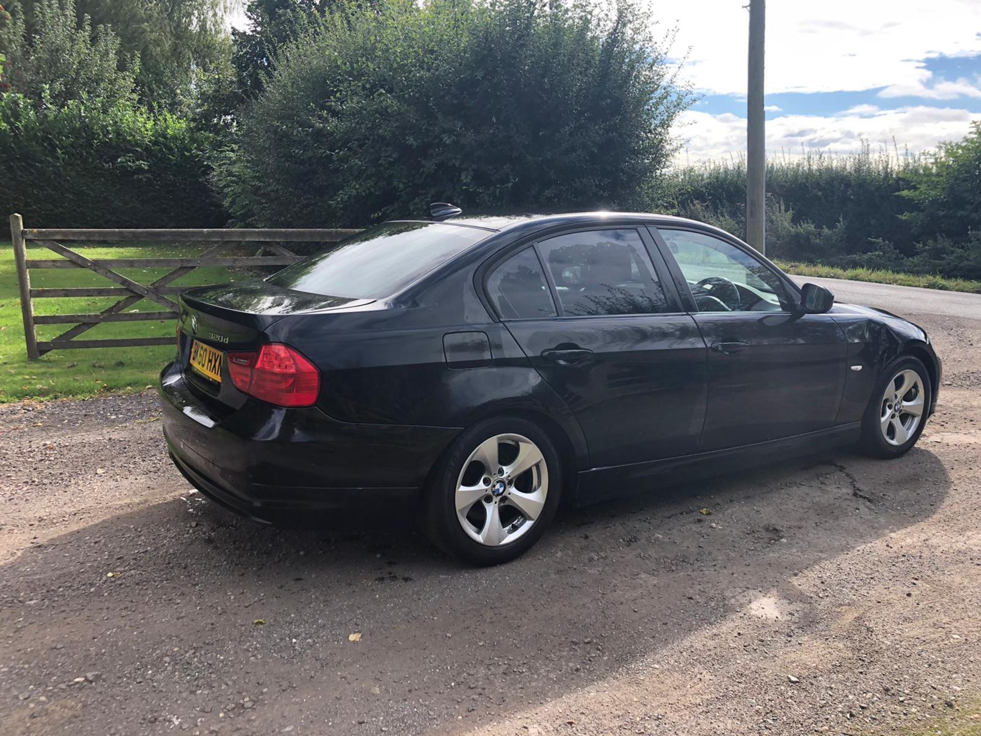 2010 BMW 320D EFFICIENTDYNAMICS BLACK SALOON, 2.0 DIESEL ENGINE, 171,356 MILES *NO VAT* - Image 7 of 12