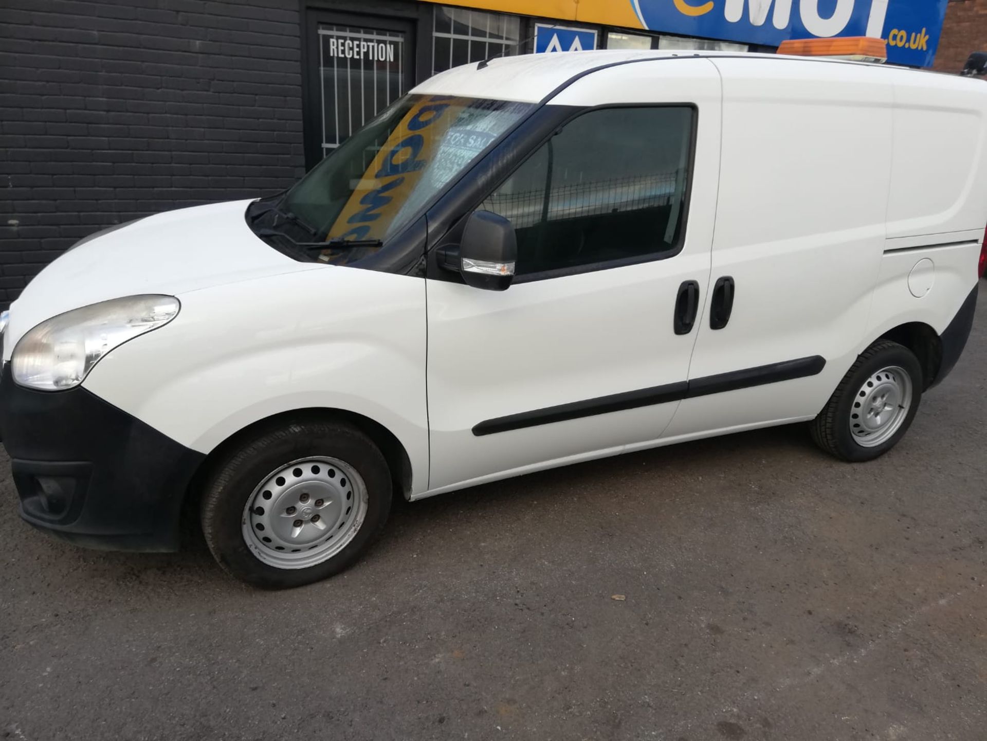 2014 VAUXHALL COMBO 2000 L1H1 CDTI SS E-FLEX WHITE PANEL VAN, 82K MILES, 1.3 DIESEL *PLUS VAT* - Image 4 of 11