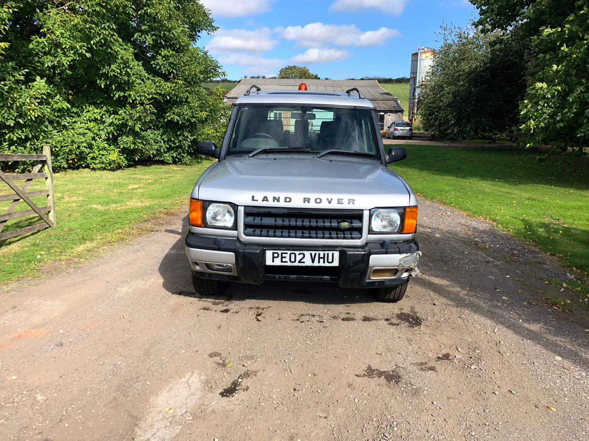 2002 LAND ROVER DISCOVERY TD5 GS SILVER ESTATE, 2.5 DIESEL ENGINE, 201,155 MILES *NO VAT* - Image 2 of 16