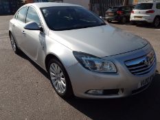 2010 VAUXHALL INSIGNIA ELITENAV CDTI EFLEX SILVER HATCHBACK, 121,724 MILES *NO VAT*