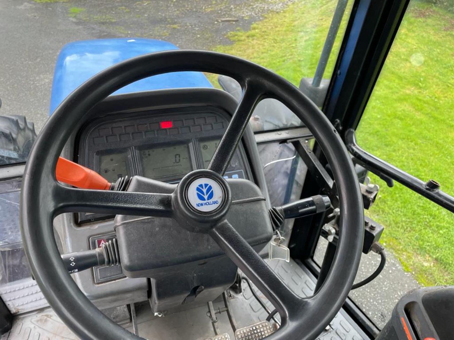 1997 NEW HOLLAND 8360 TRACTOR, APPROX 12000 HOURS, ENGINE GEARBOX AND HYDRAULICS WORKING PERFECTLY - Image 8 of 8