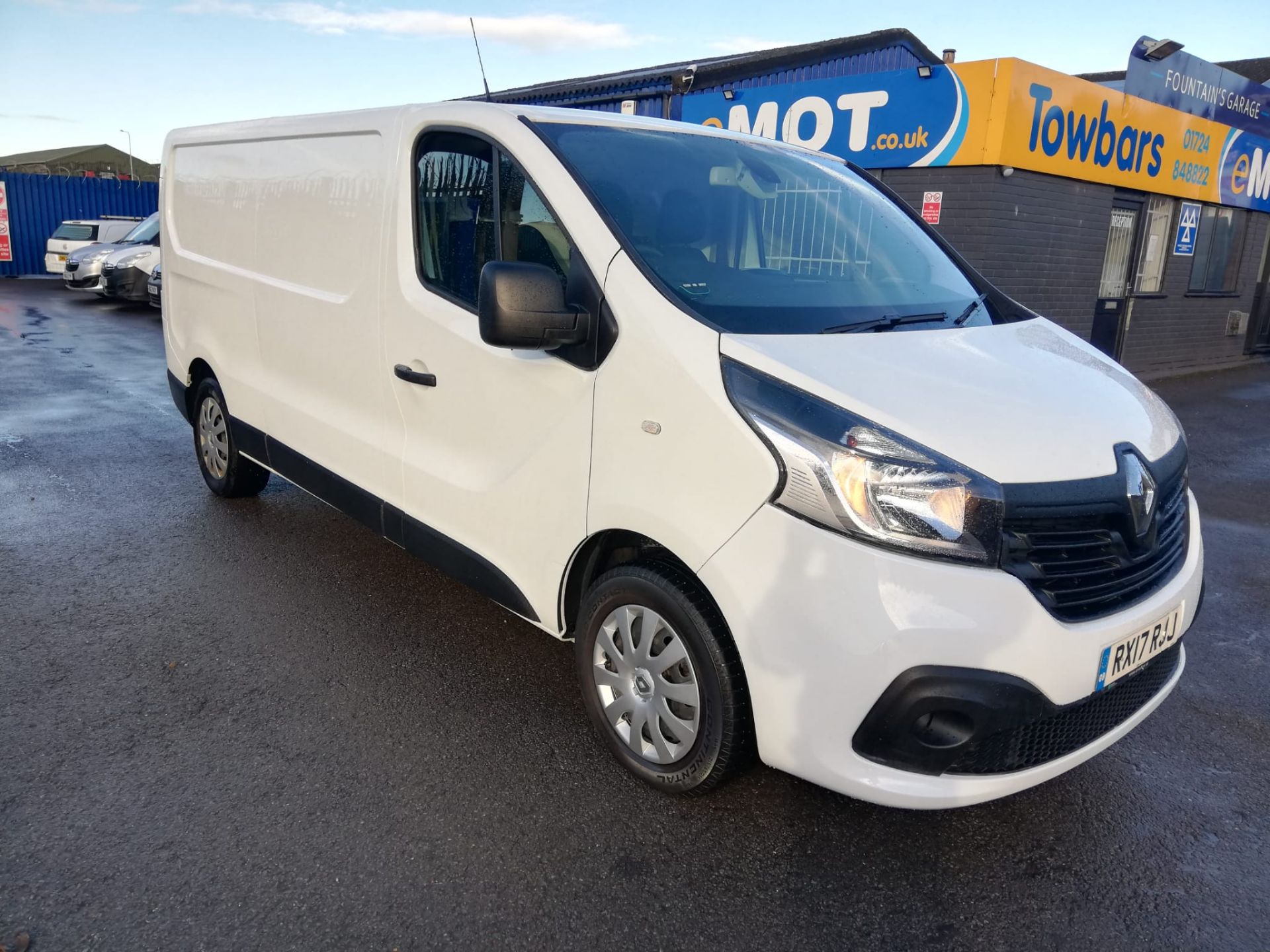 2017 RENAULT TRAFIC LL29 B-NESS+ ENERGY DCI WHITE PANEL VAN, 1.6 DIESEL, 113K MILES *PLUS VAT*