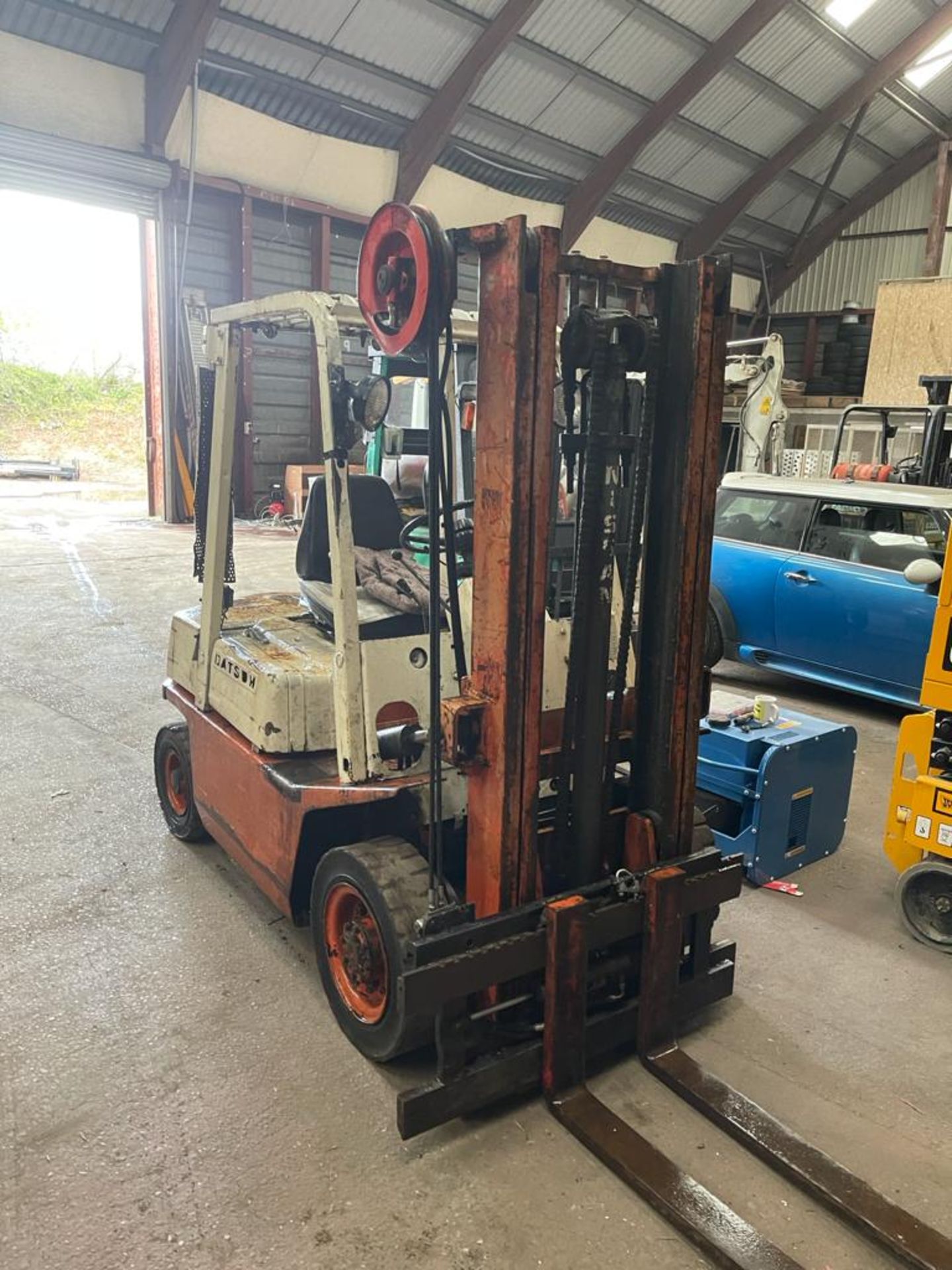 NISSAN QF02A DIESEL FORKLIFT, 2 TON LIFT TO 3.3M, SIDE SHIFT, WEIGHT 3.380KG *PLUS VAT* - Image 7 of 10