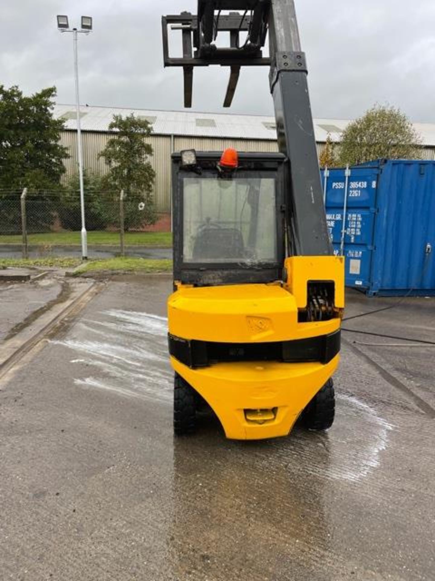 JCB TLT30 TELETRUCK, 8700 HOURS, RUNS DRIVES AND LIFTS FINE *PLUS VAT* - Image 4 of 7