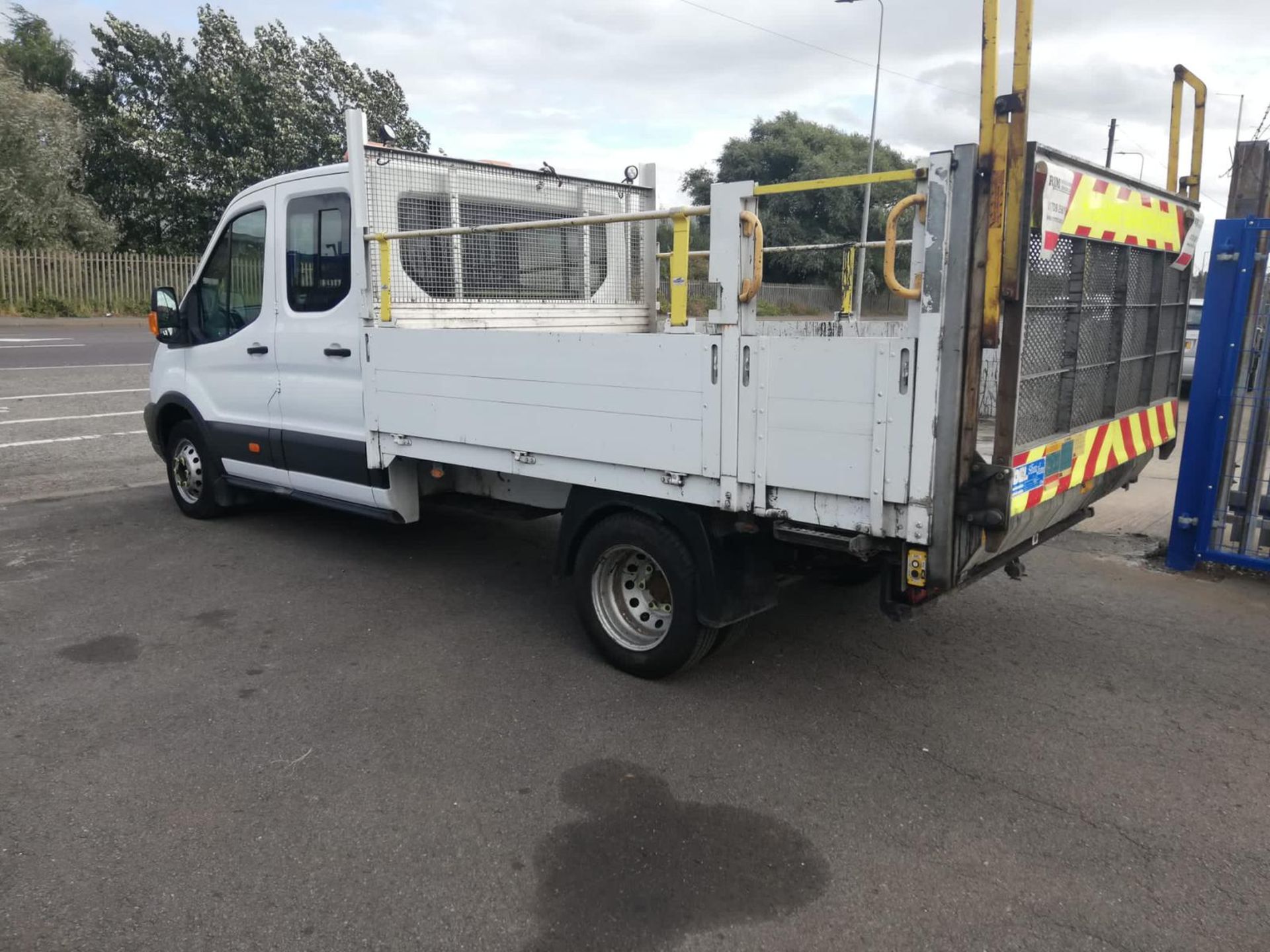 2015/65 FORD TRANSIT 350 DROPSIDE TAIL LIFT, 54K MILES WITH 4 SERVICE HISTORY STAMPS *PLUS VAT* - Image 5 of 10