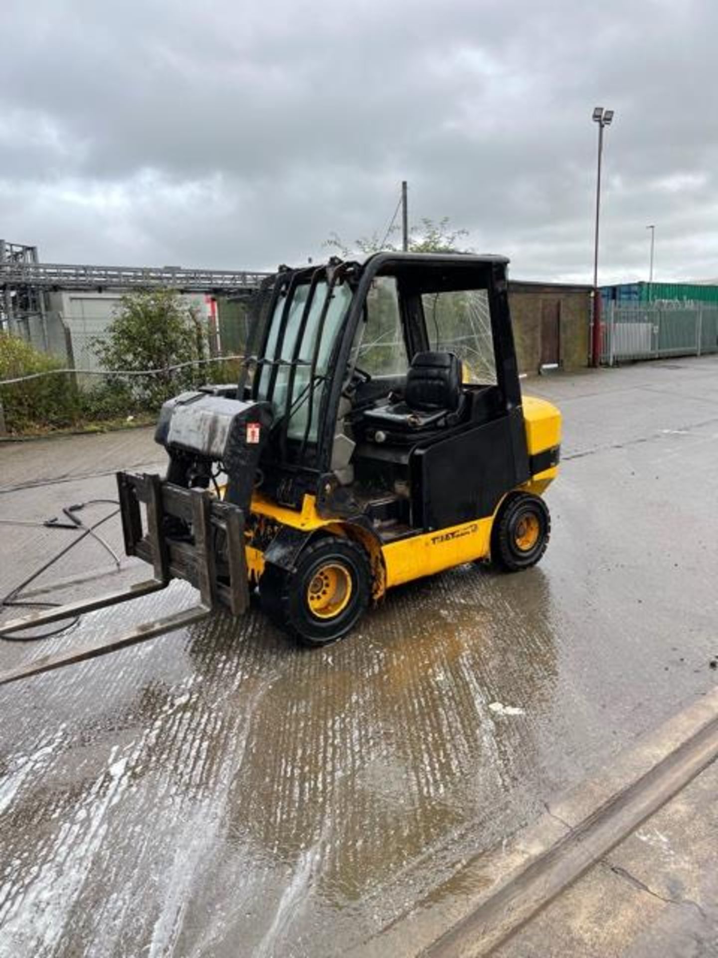 JCB TLT30 TELETRUCK, 8700 HOURS, RUNS DRIVES AND LIFTS FINE *PLUS VAT* - Image 2 of 7