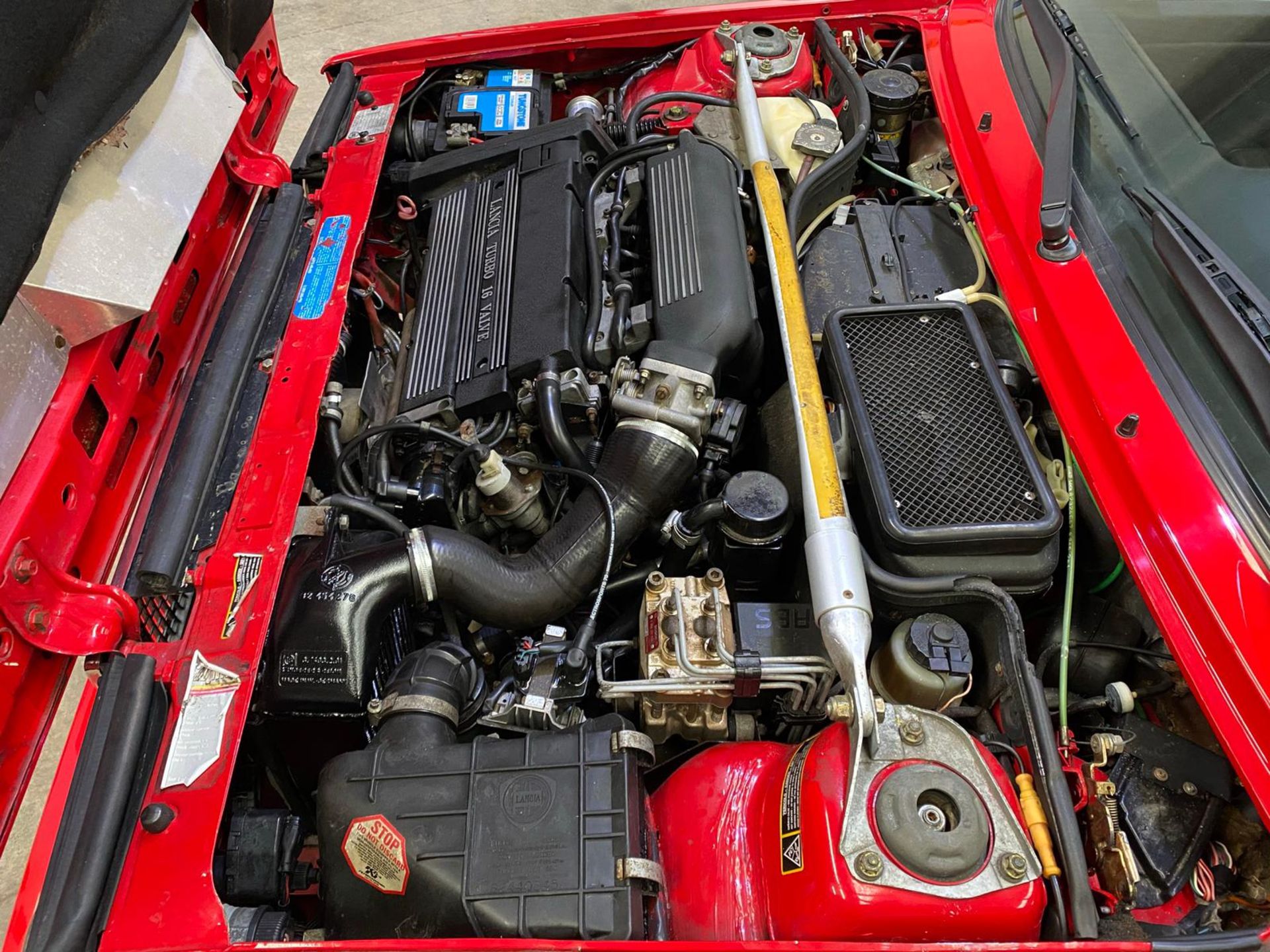 1992 LANCIA DELTA EVO 1 HF INTEGRALE, 51,000 MILES, FULL HISTORY, PETROL ENGINE - Image 12 of 28