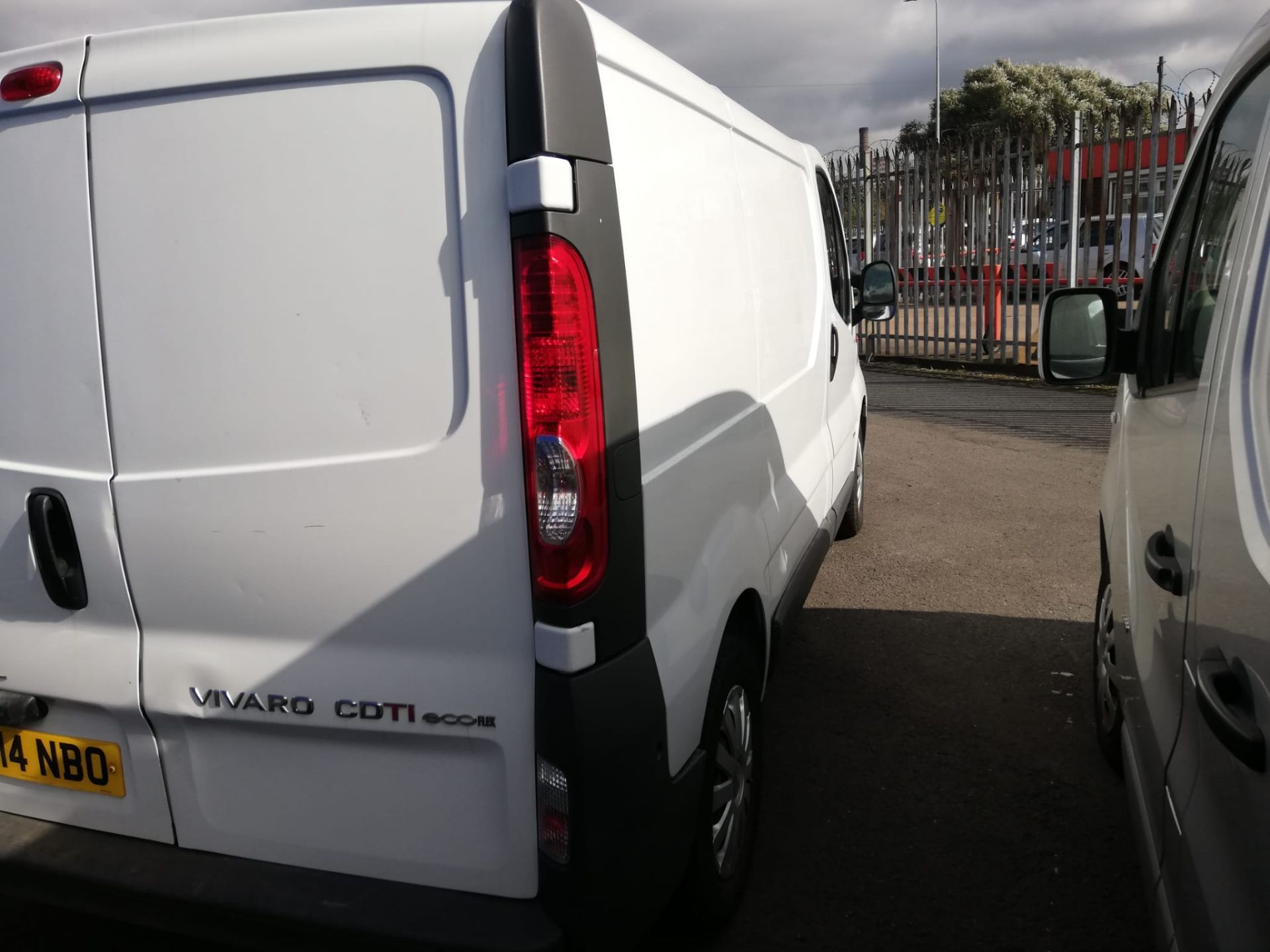 2014 VAUXHALL VIVARO 2900 ECOFLEX CDTI LWB WHITE PANEL VAN, 2.0 DIESEL, 145K MILES *PLUS VAT* - Image 5 of 8