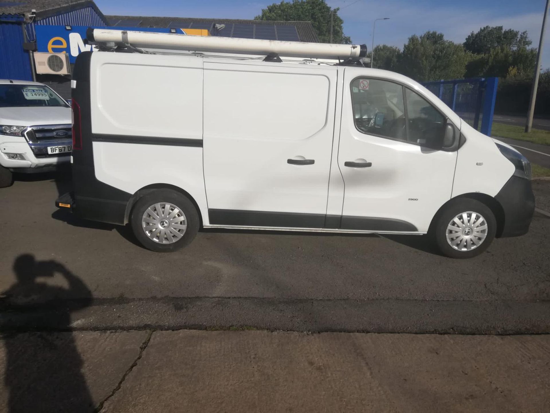 2014/64 VAUXHALL VIVARO 2900 CDTI ECOFLEX WHITE PANEL VAN, 1.6 DIESEL, 107K MILES W/ FSH *PLIS VAT* - Image 7 of 9