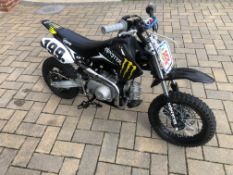 2016 STOMP 110cc JUICEBOX DIRT BIKE, SEMI AUTOMATIC 4 SPEED GEARBOX *No VAT*