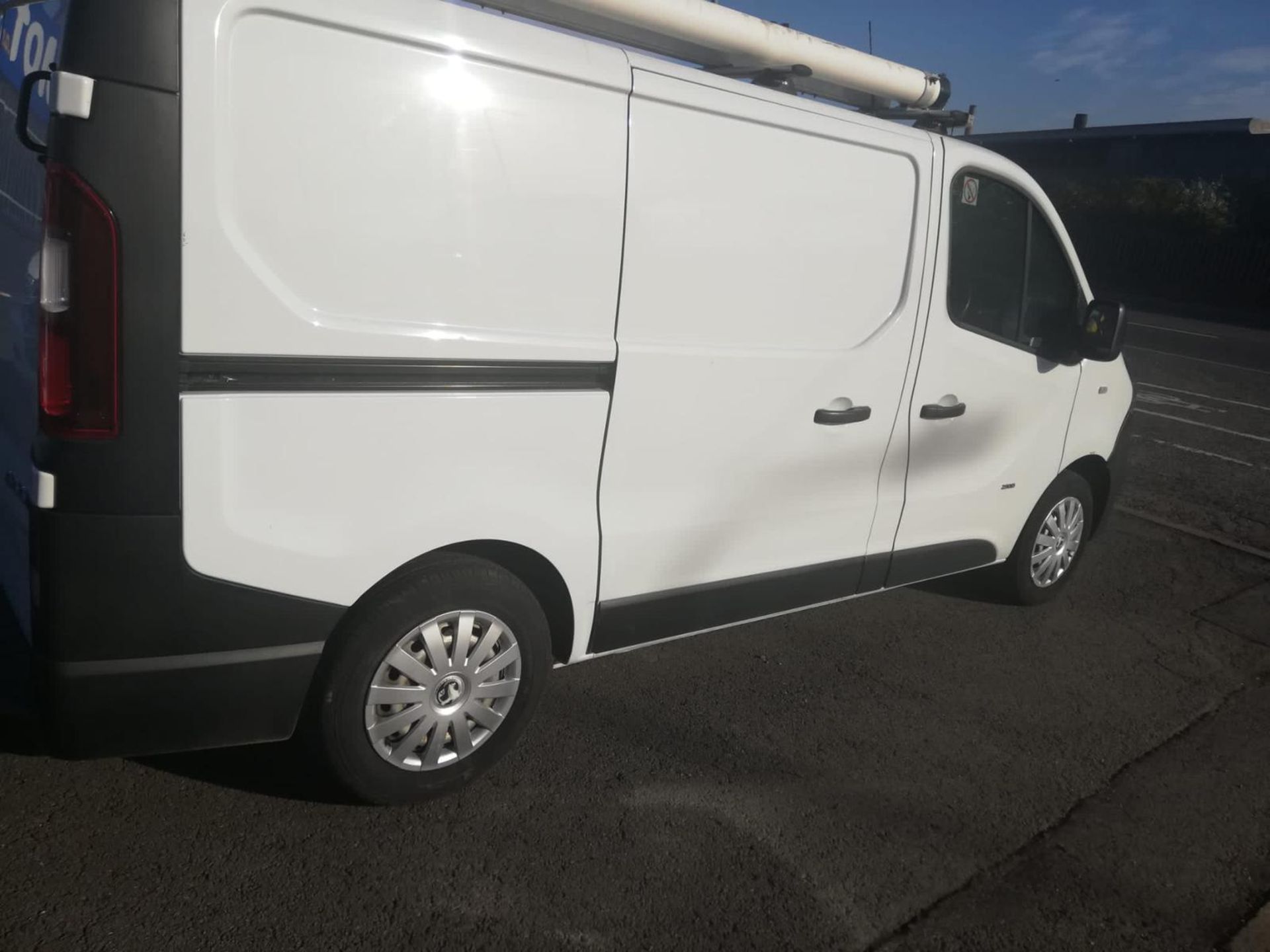 2014/64 VAUXHALL VIVARO 2900 CDTI ECOFLEX WHITE PANEL VAN, 1.6 DIESEL, 107K MILES W/ FSH *PLIS VAT* - Image 6 of 9