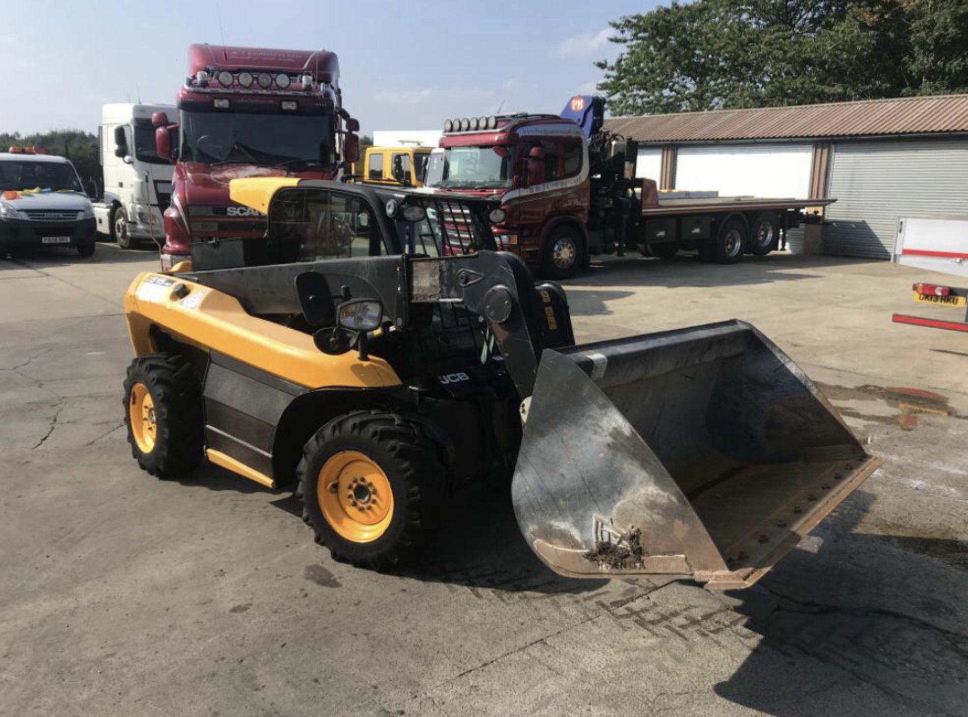 2014 JCB 515-40 TELEHANDLER FORKLIFT 4x4 4 WHEEL STEERING WITH FRONT BUCKET AND FORKS *PLUS VAT* - Image 5 of 17