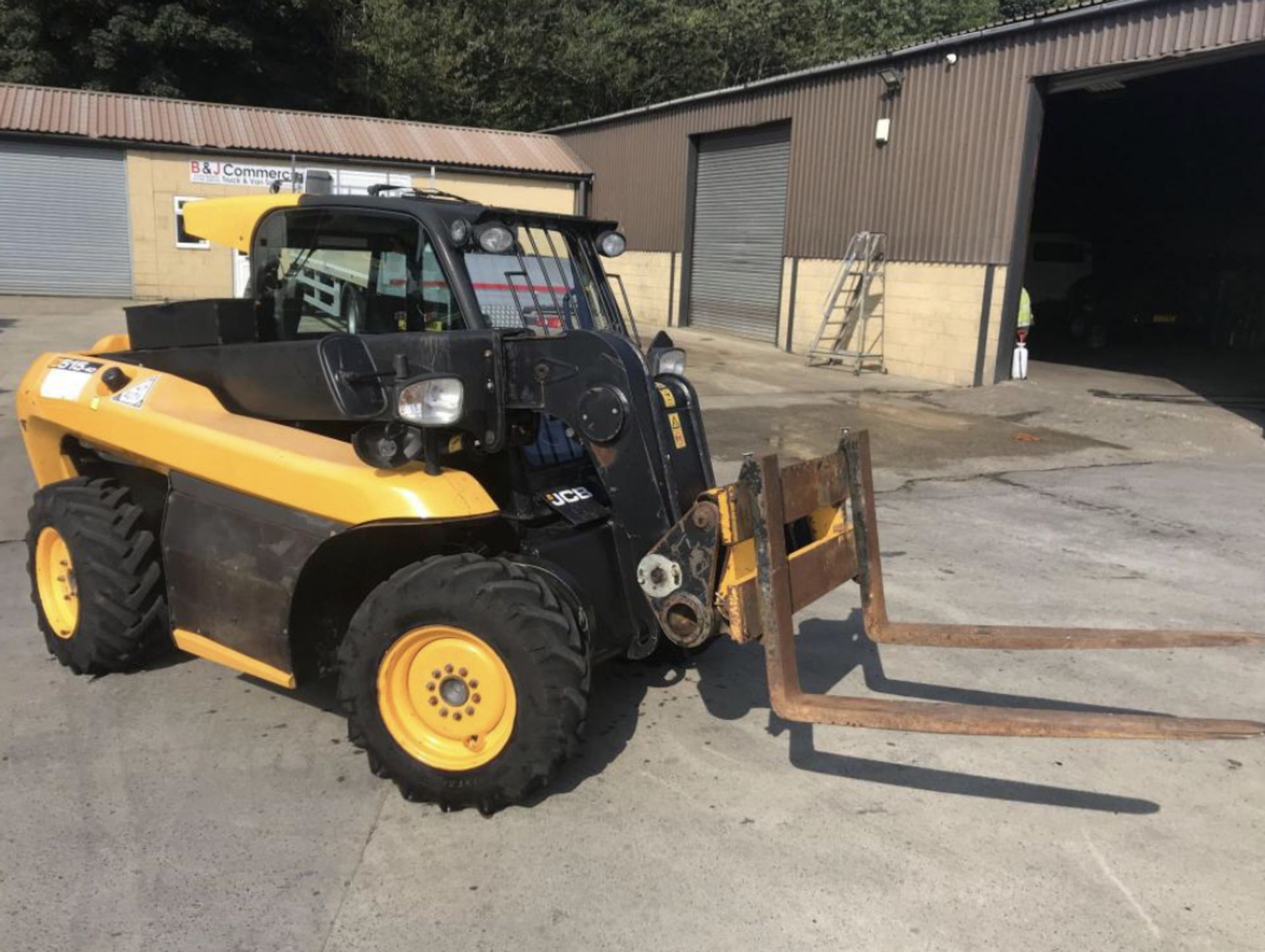 2014 JCB 515-40 TELEHANDLER FORKLIFT 4x4 4 WHEEL STEERING WITH FRONT BUCKET AND FORKS *PLUS VAT* - Image 3 of 17