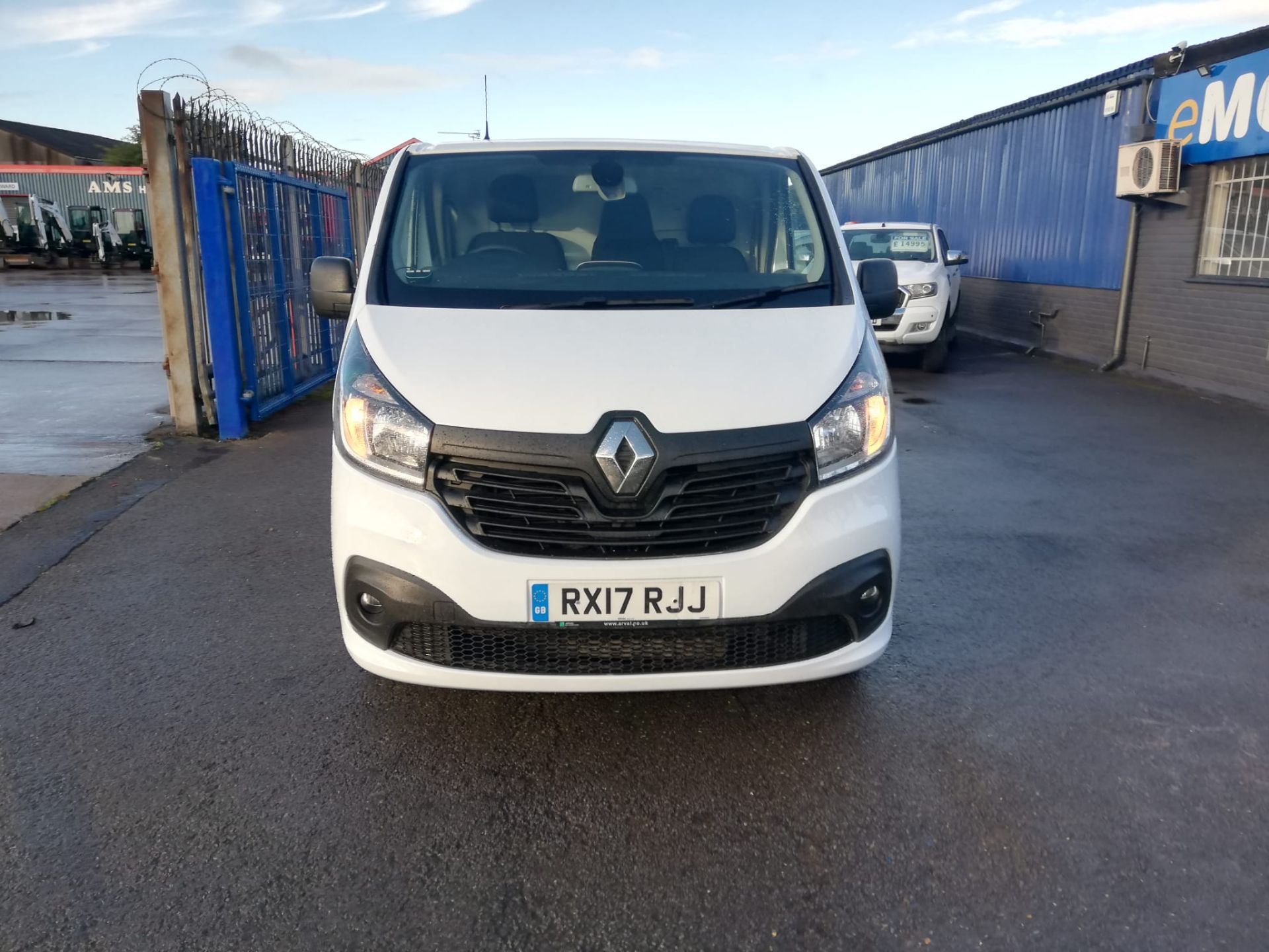 2017 RENAULT TRAFIC LL29 B-NESS+ ENERGY DCI WHITE PANEL VAN, 1.6 DIESEL, 113K MILES *PLUS VAT* - Image 2 of 10