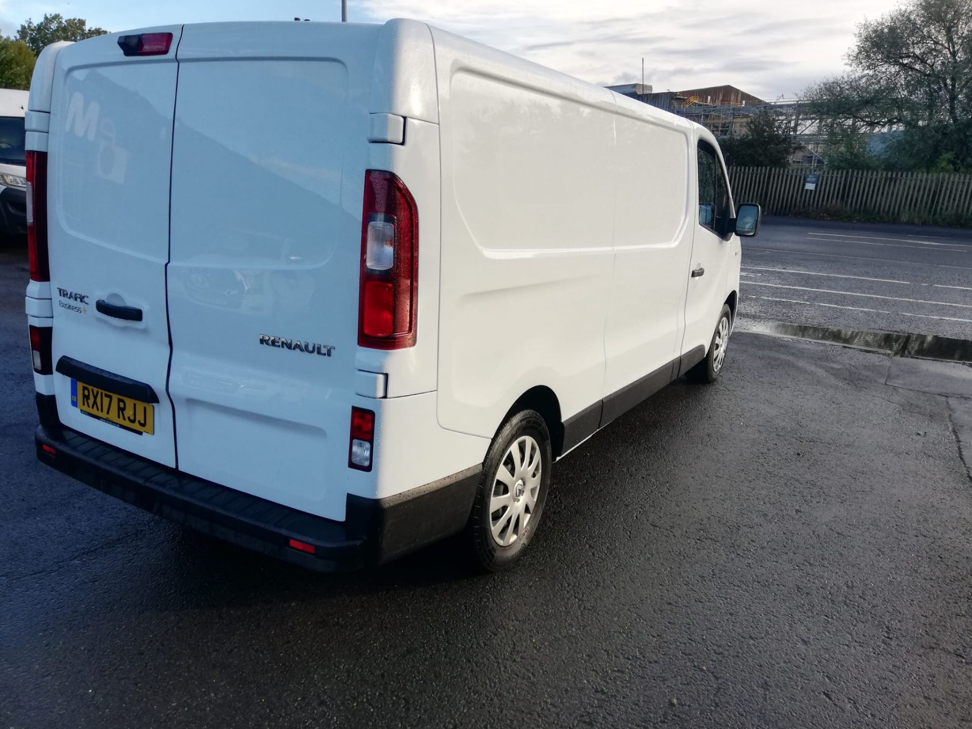 2017 RENAULT TRAFIC LL29 B-NESS+ ENERGY DCI WHITE PANEL VAN, 1.6 DIESEL, 113K MILES *PLUS VAT* - Image 7 of 10