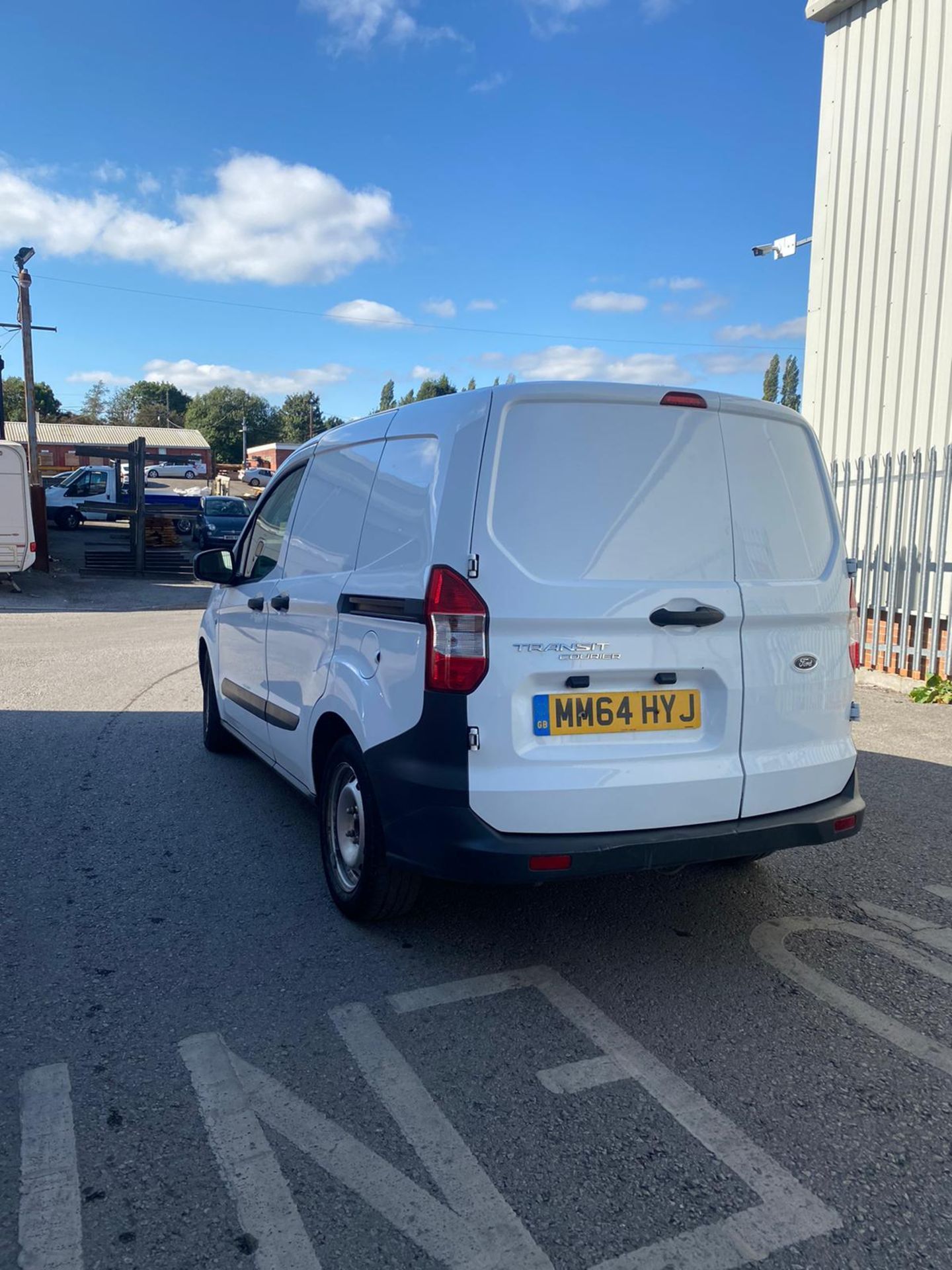 2015/64 FORD TRANSIT COURIER BASE TDCI WHITE PANEL VAN, 100,004 MILES, 1.5 DIESEL ENGINE *NO VAT* - Image 5 of 15