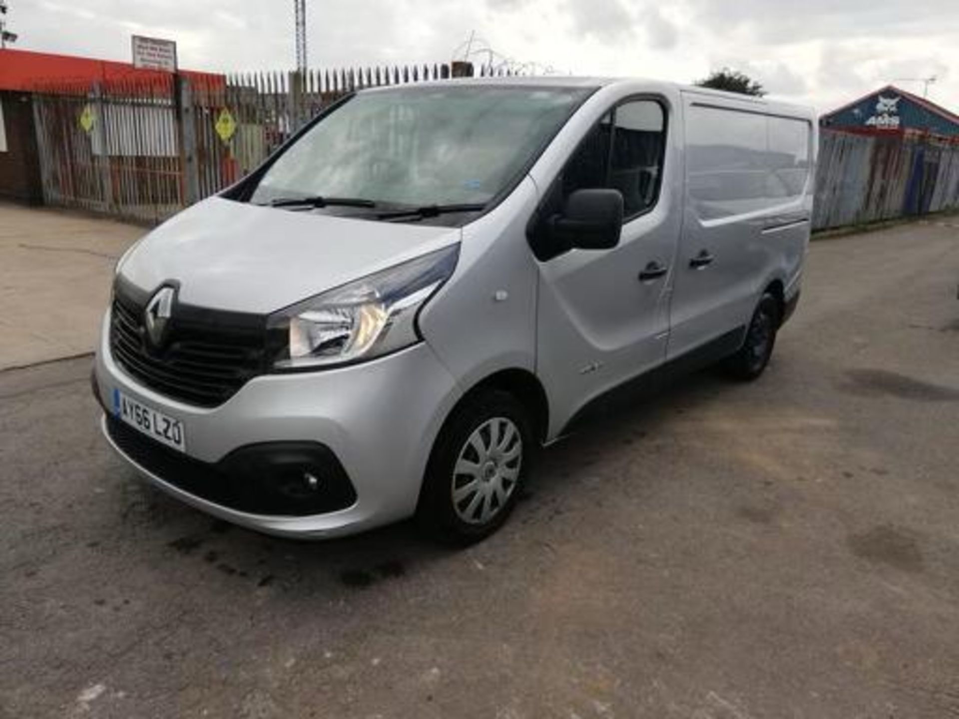 2016/66 RENAULT TRAFIC SL29 BNESS + ENERGY DCI SILVER PANEL VAN, 110K MILES WITH FSH *PLUS VAT* - Image 3 of 11