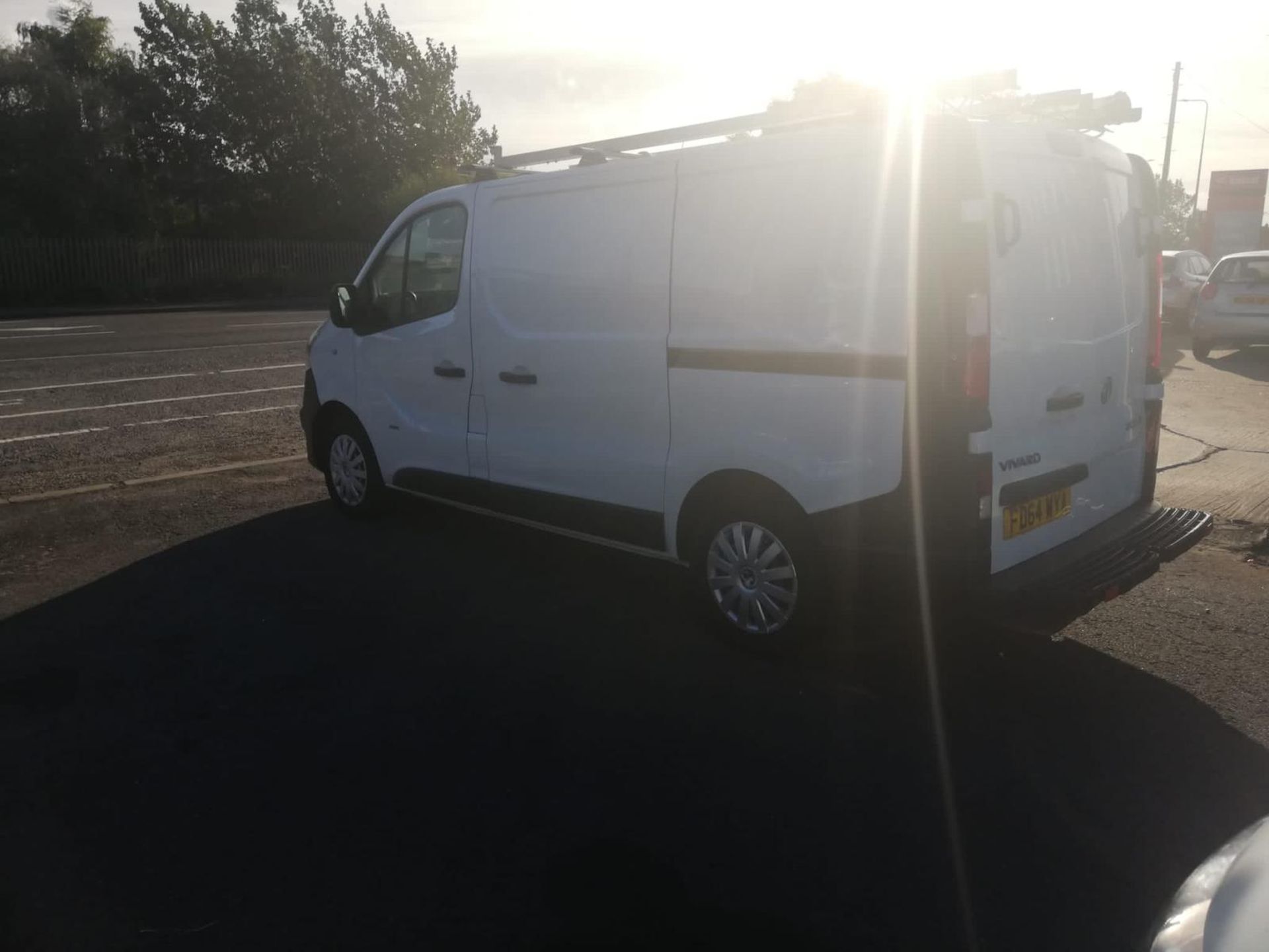 2014/64 VAUXHALL VIVARO 2900 CDTI ECOFLEX WHITE PANEL VAN, 1.6 DIESEL, 107K MILES W/ FSH *PLIS VAT* - Image 4 of 9