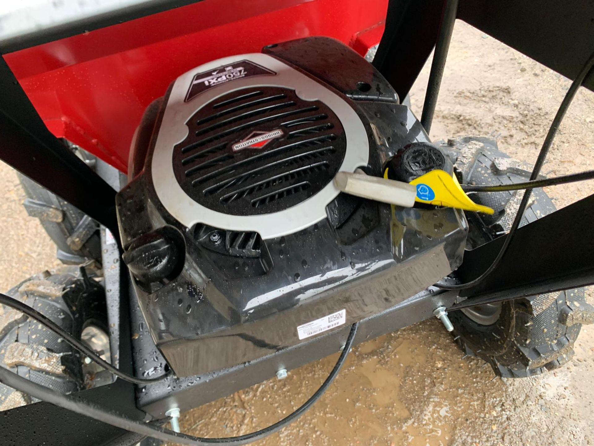 NEW AND UNUSED 260kg 4WD WALK BEHIND DUMPER, BRIGGS AND STRATTON ENGINE *NO VAT* - Image 9 of 10