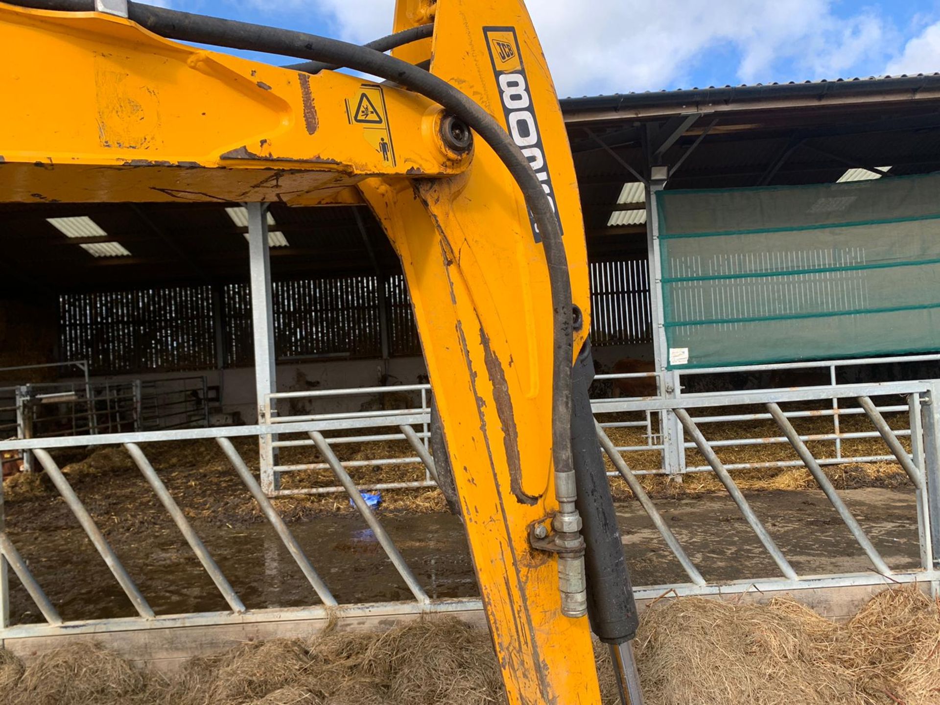 2013 JCB 8026 2.6 TON DIGGER, RUNS DRIVES AND DIGS, SHOWING A LOW AND GENUINE 3379 HOURS *PLUS VAT* - Image 34 of 49