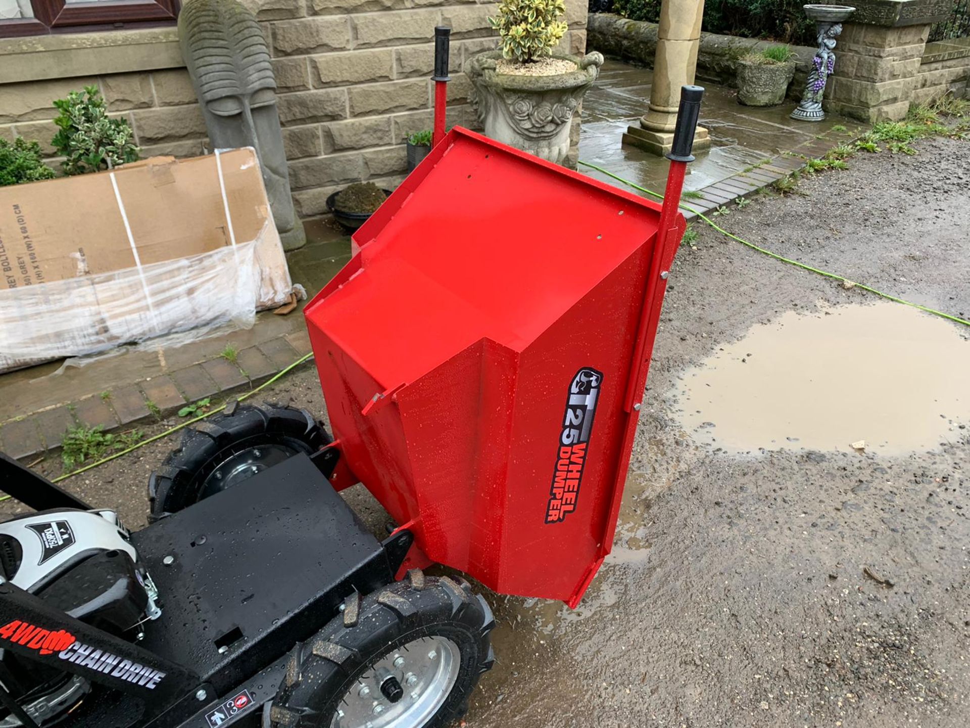 NEW AND UNUSED 260kg 4WD WALK BEHIND DUMPER, BRIGGS AND STRATTON ENGINE *NO VAT* - Image 7 of 10