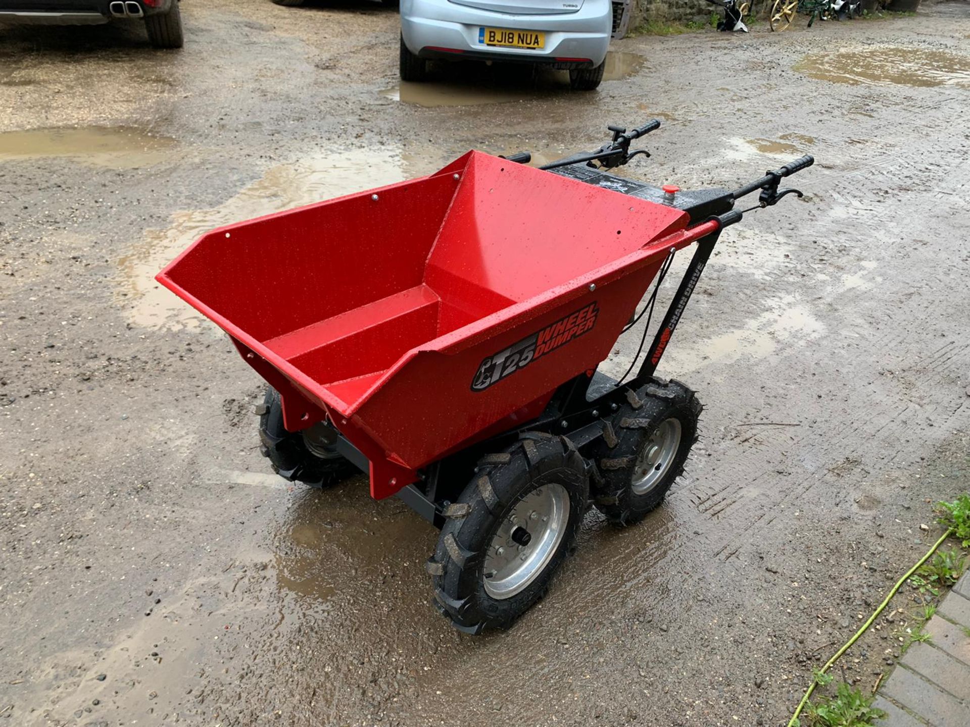 NEW AND UNUSED 260kg 4WD WALK BEHIND DUMPER, BRIGGS AND STRATTON ENGINE *NO VAT* - Image 3 of 10