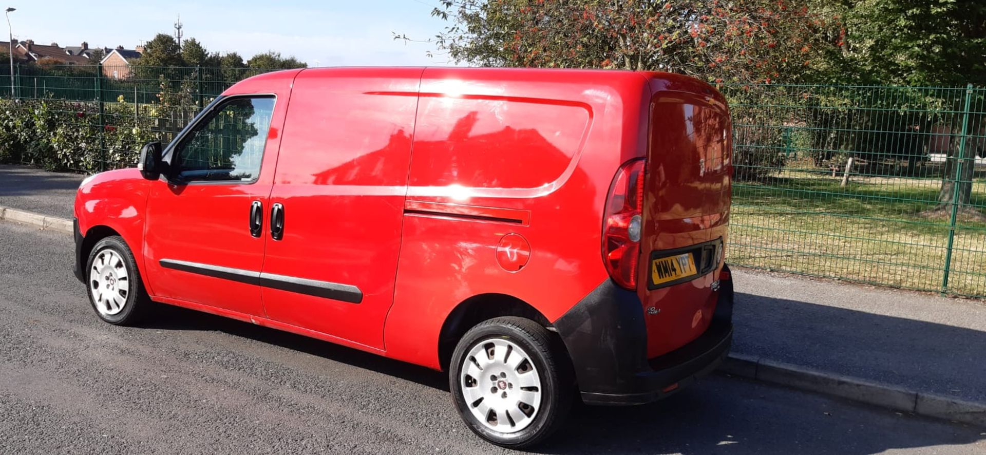 2014 FIAT DOBLO 16V MULTIJET RED PANEL VAN, 84K MILES, 1.2 DIESEL ENGINE *PLUS VAT* - Image 4 of 11