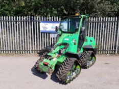 AVANT 750, 2439 HOURS ON THE CLOCK, YEAR OF MANUFACTURE 2014, FULL CAB, C/W BUCKET *PLUS VAT*