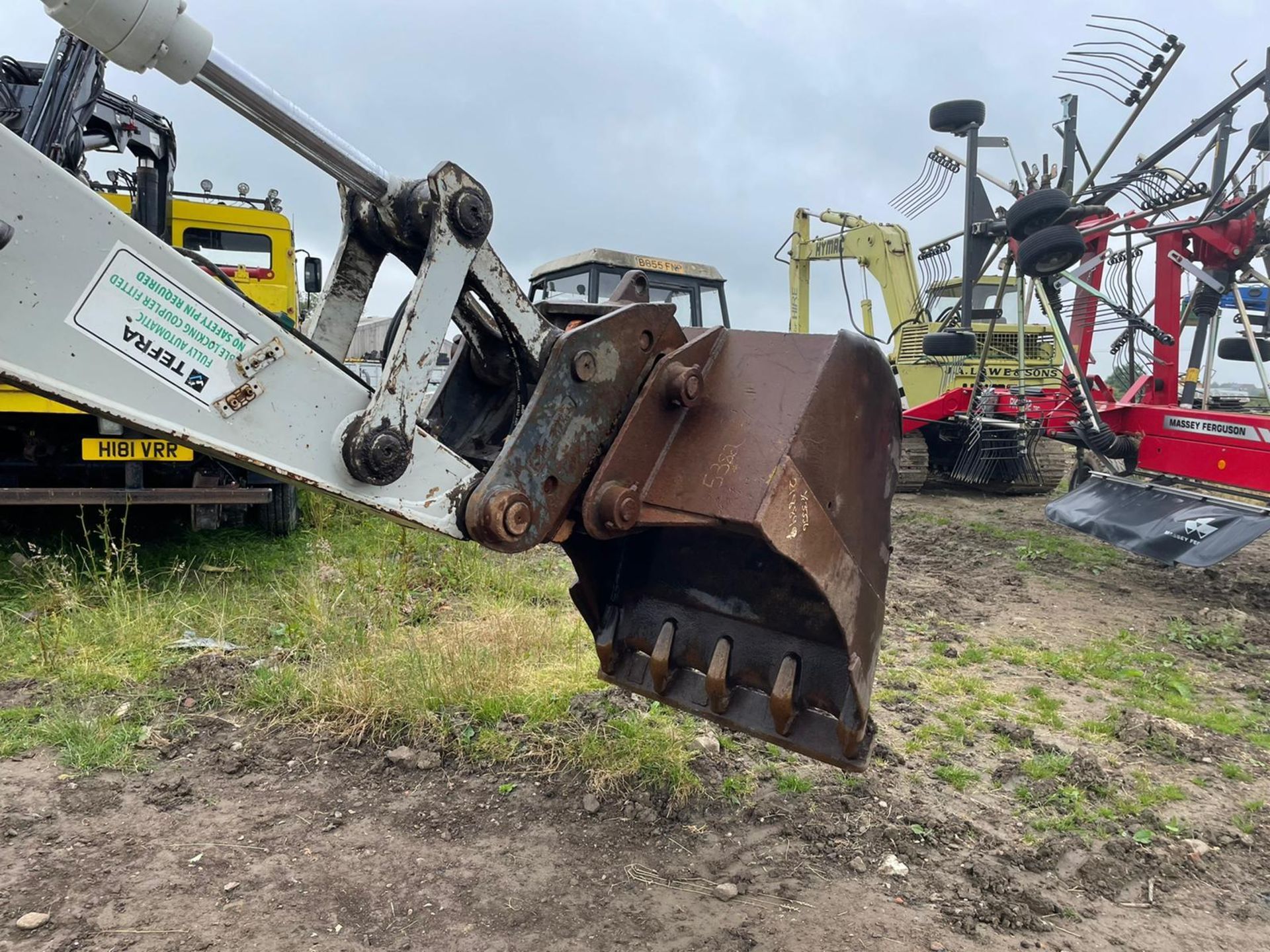 2015 TAKEUCHI TB1140 SERIES 2 15 TON DIGGER / EXCAVATOR, RUNS DRIVES AND DIGS, A LOW 6295 HOURS!! - Image 7 of 24