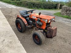 KUBOTA B5100 COMPACT TRACTOR WITH UNDERSLUNG DECK, RUNS DRIVES AND WORKS, GRASS TYRES *PLUS VAT*