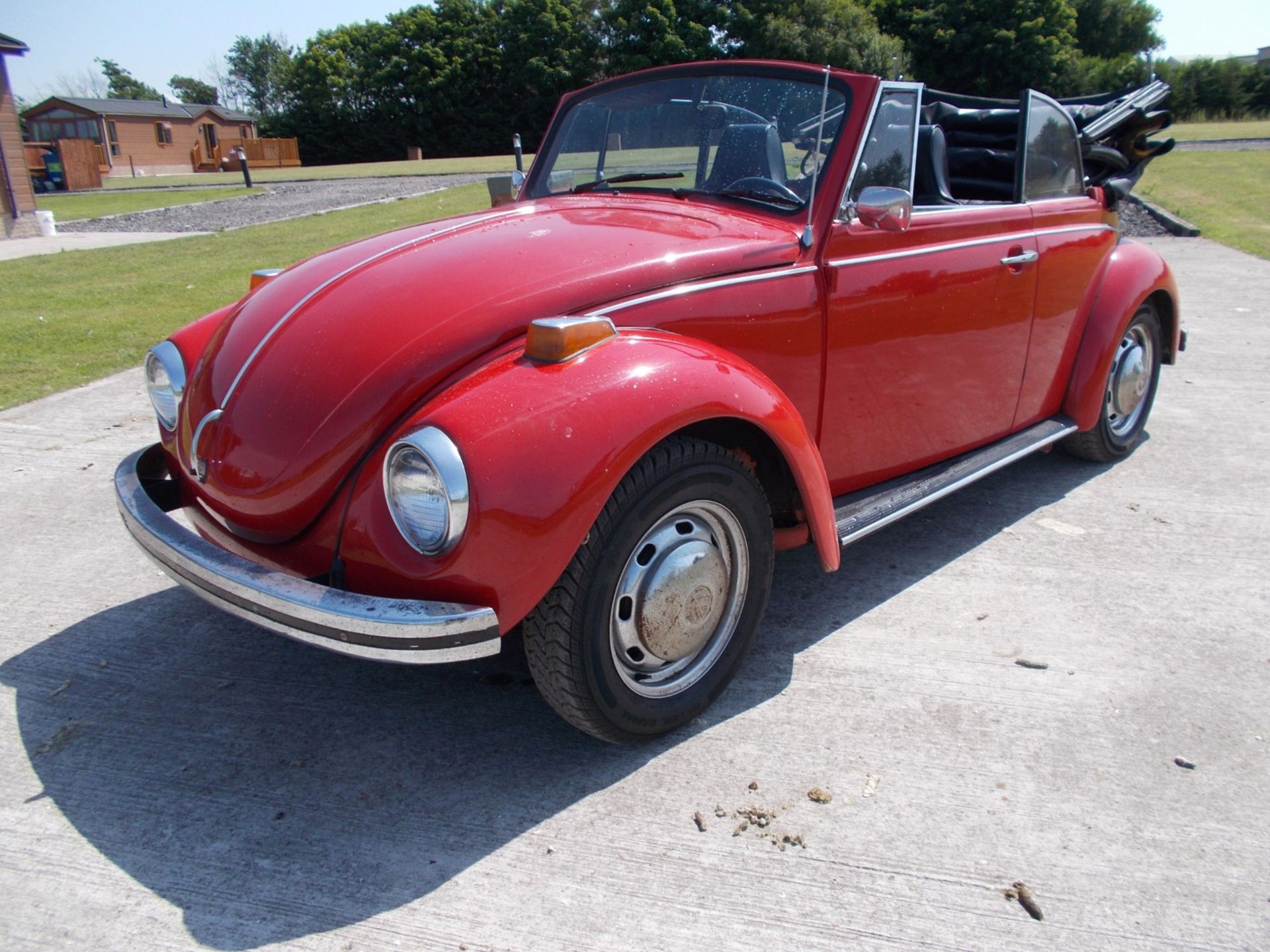 1972 (K) VOLKSWAGEN BEETLE CONVERTIBLE, 1600 TWIN PORT ENGINE, 4 SPEED MANUAL GEARBOX, LHD *NO VAT* - Image 3 of 24