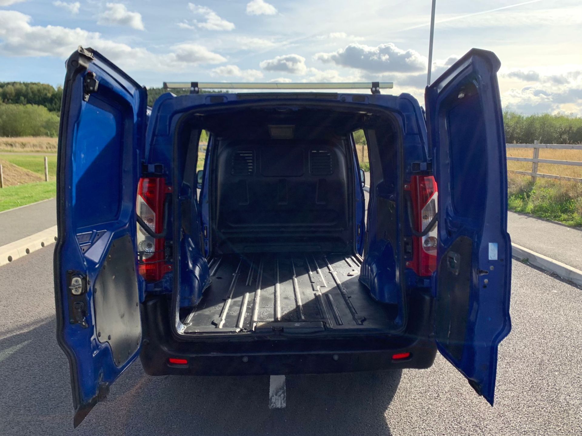 2011 CITROEN DISPATCH 1200 ENTERPRISE HDI BLUE PANEL VAN, 2.0 DIESEL ENGINE, 143,146 MILES *NO VAT* - Image 6 of 15