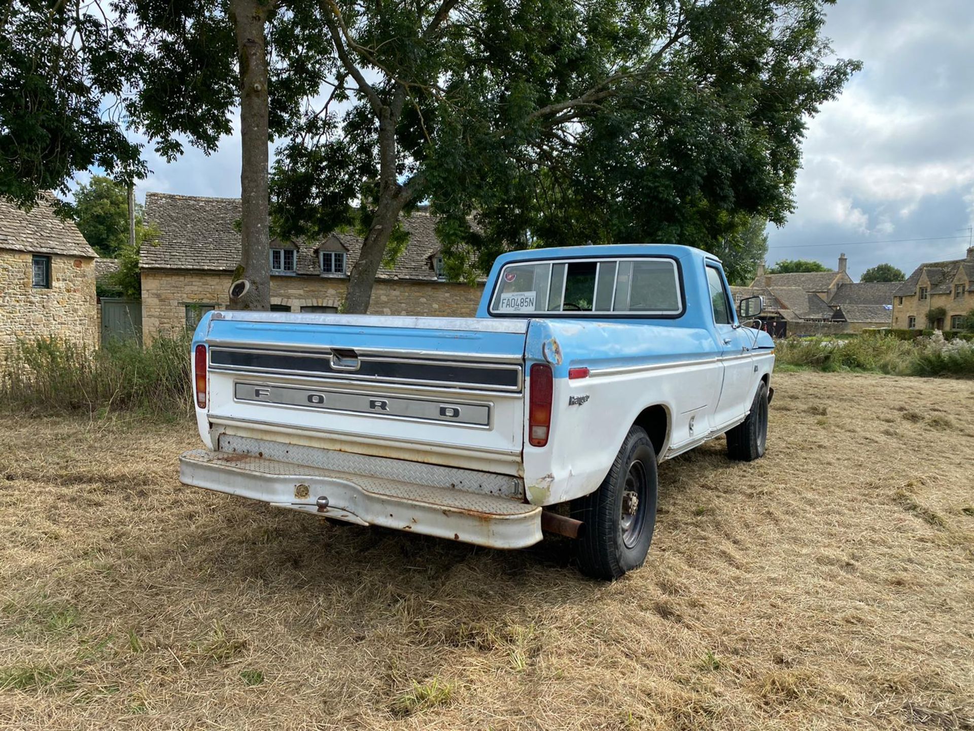 1975 FORD F-250 6.4 (390) V8, 4 SPEED MANUAL, HAS JUST BEEN REGISTERED, NEW BENCH SEAT *NO VAT* - Image 9 of 22