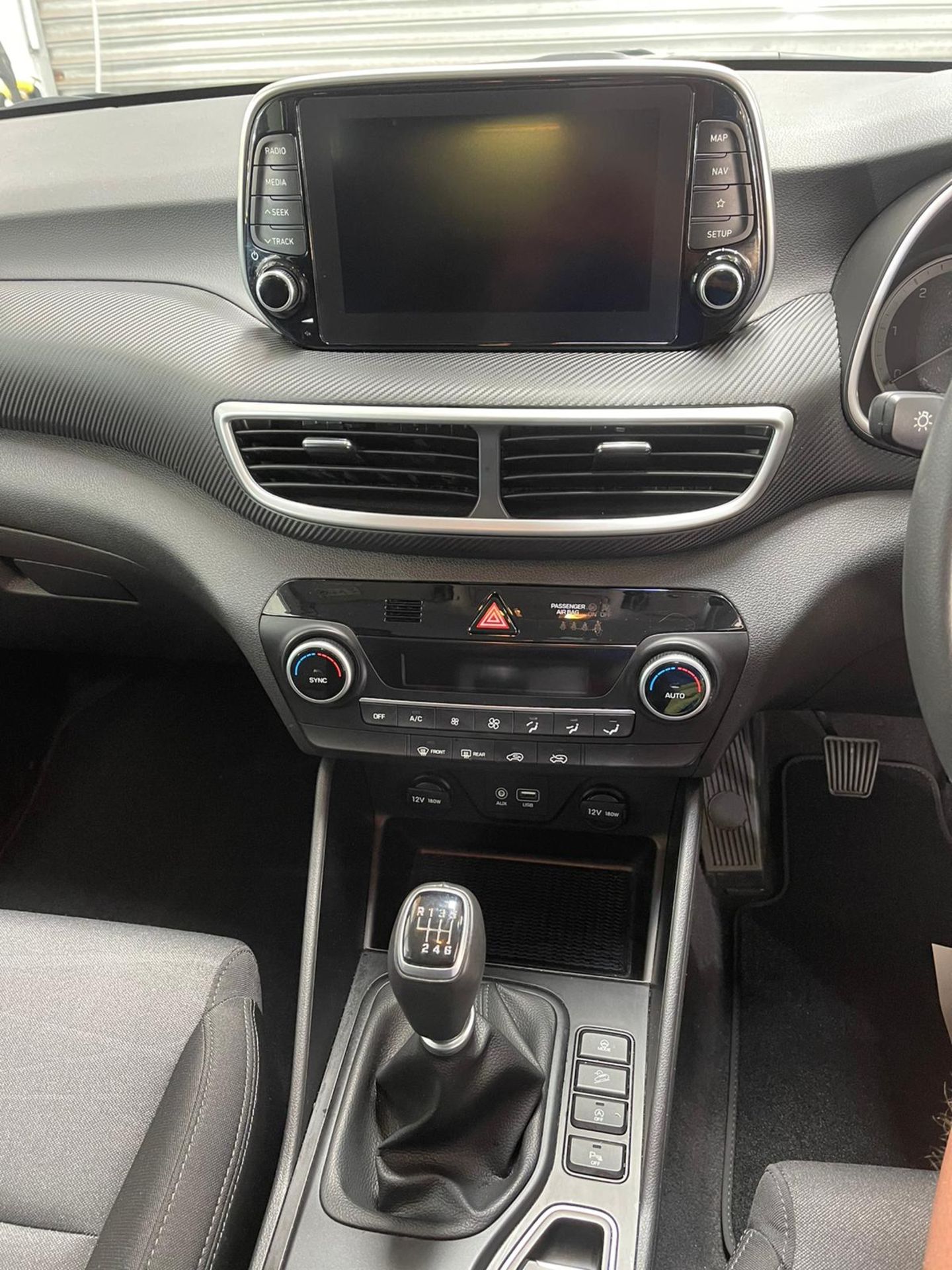 2020 HYUNDAI TUCSON SE NAV48V MHEV CRD HYBRID GREY ESTATE, ONLY 9982 MILES FROM NEW *PLUS VAT* - Image 14 of 16