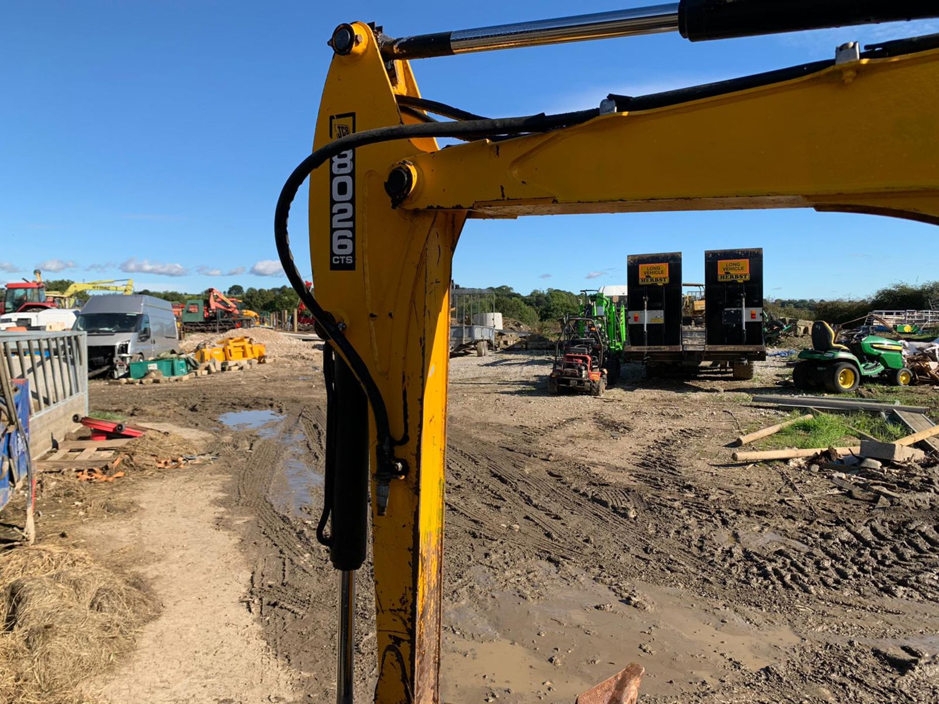 2012 JCB 8026 2.6 TON DIGGER, RUNS DRIVES AND DIGS WELL, SHOWING A LOW AND GENUINE 3045 HOURS - Image 11 of 24