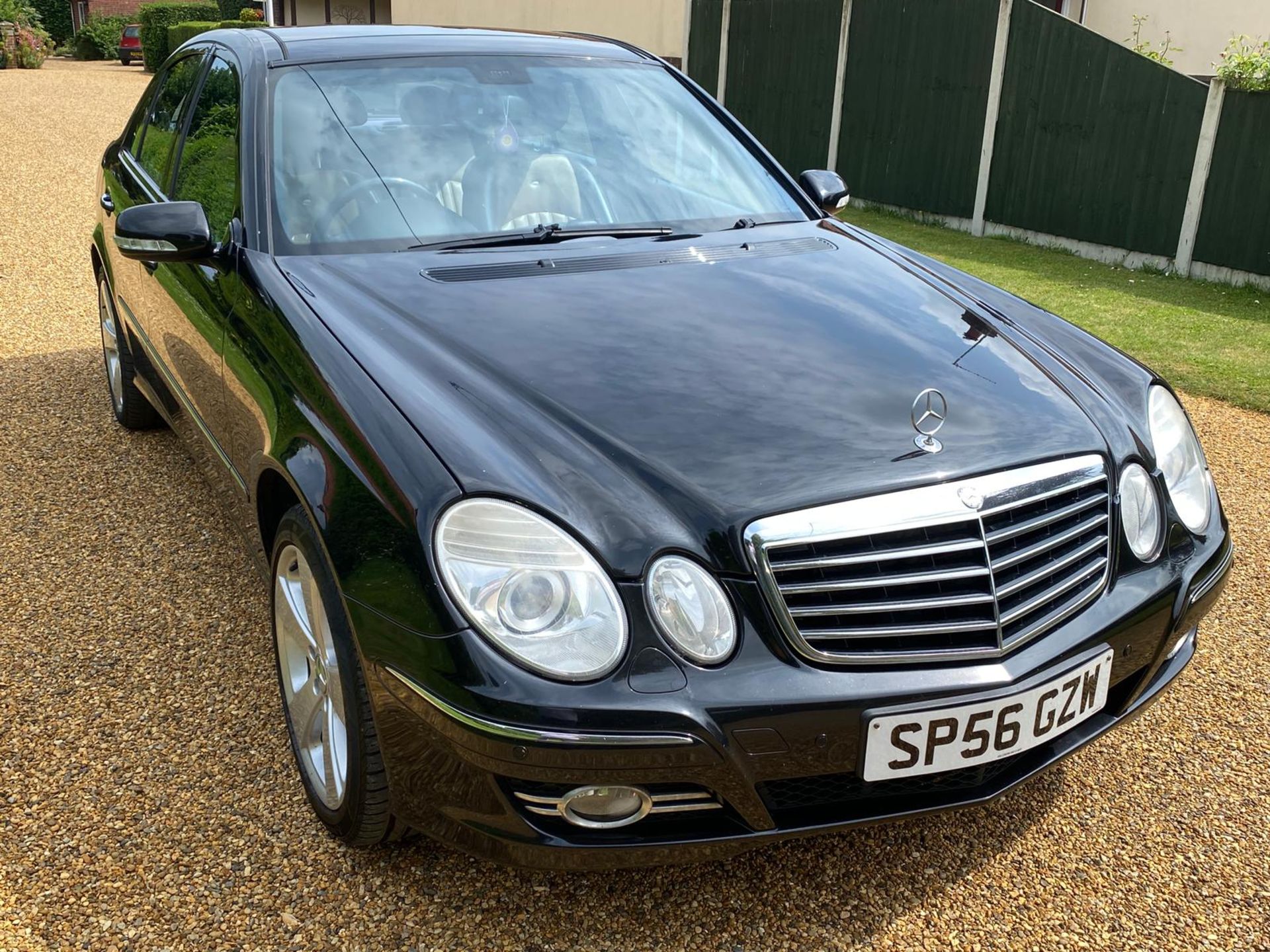 2006 MERCEDES E500 SPORT AUTO BLACK 4 DOOR SALOON, 5461cc GAS BI-FUEL, 188,042 MILES *NO VAT*