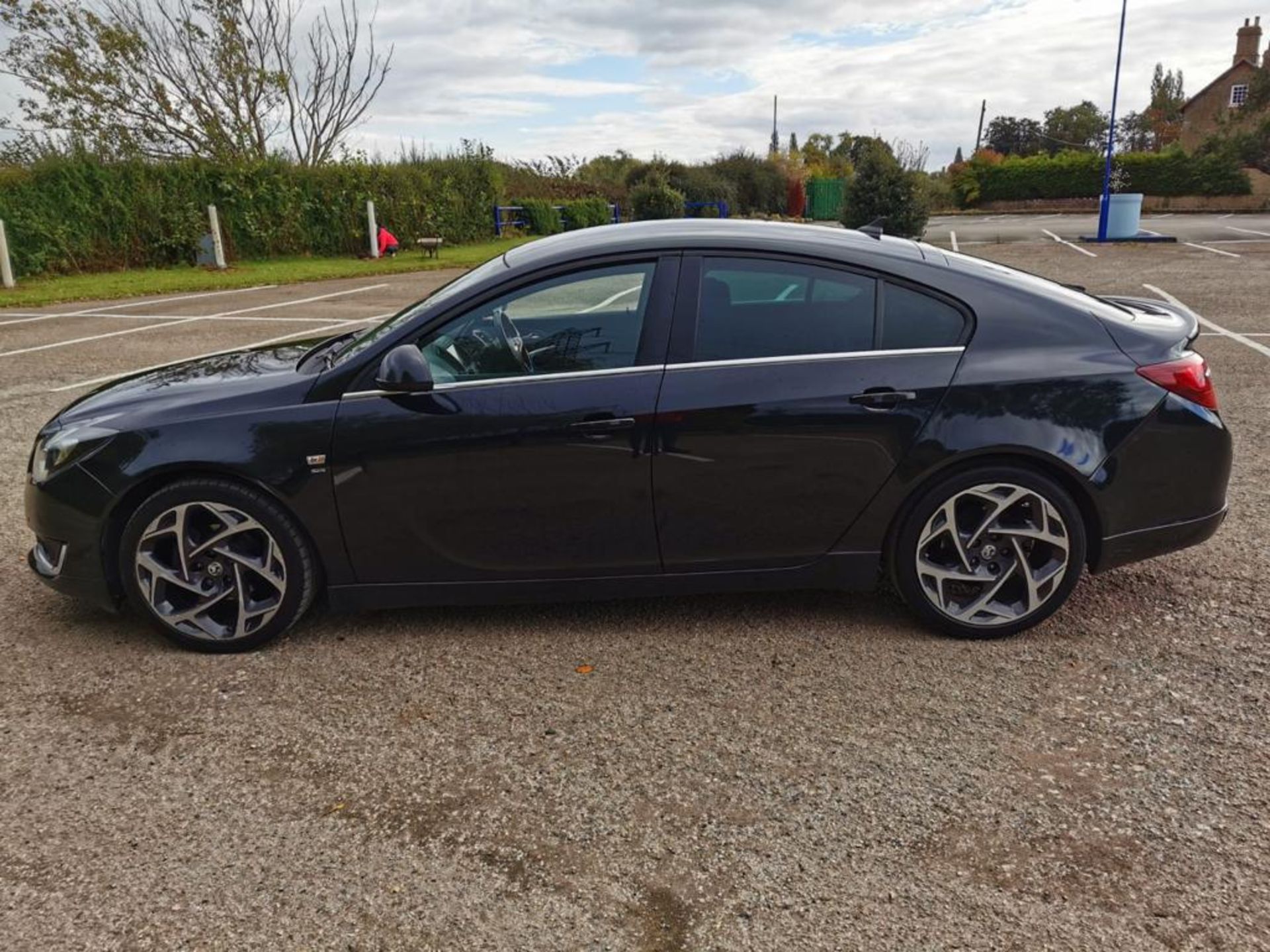 2015 VAUXHALL INSIGNIA SRI NAV VX CDTIECO SS BLACK ESTATE, 2.0 DIESEL, 147,437 MILES WITH FSH - Image 4 of 26